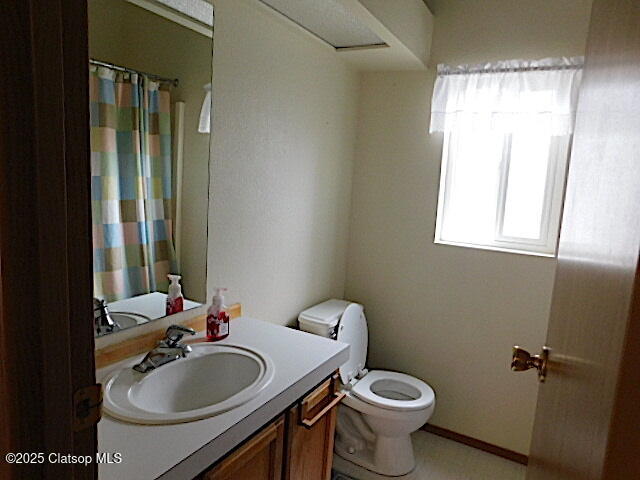 1100 Nw Warrenton Drive Property Photo 25