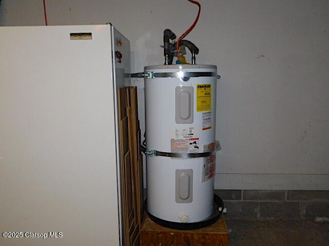 1100 Nw Warrenton Drive Property Photo 30