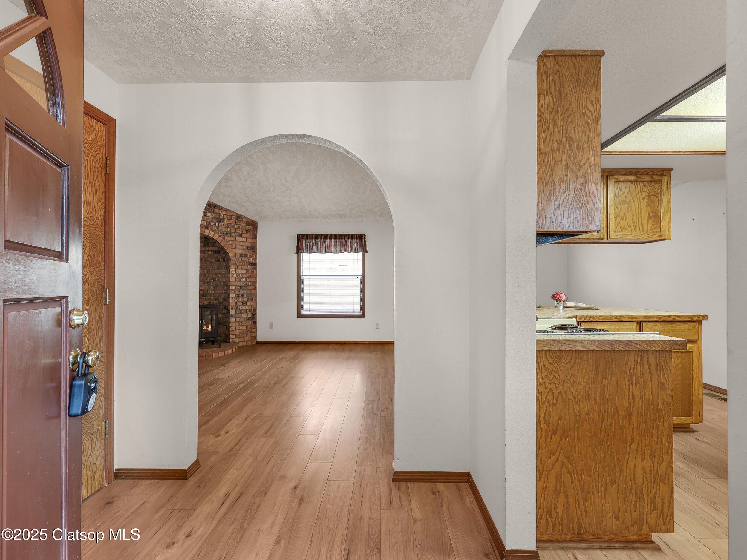 1286 Avenue B Property Photo 3