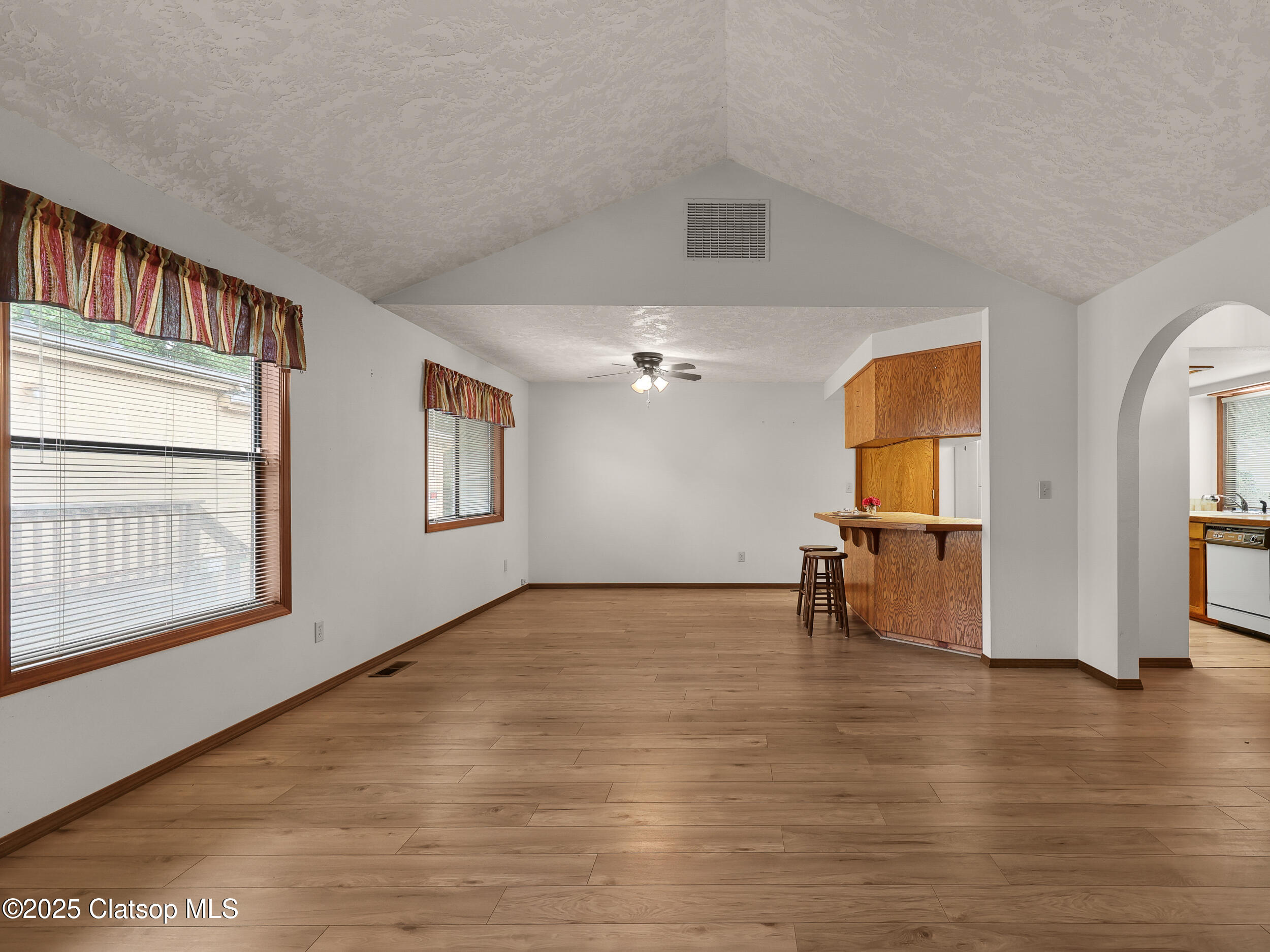 1286 Avenue B Property Photo 5
