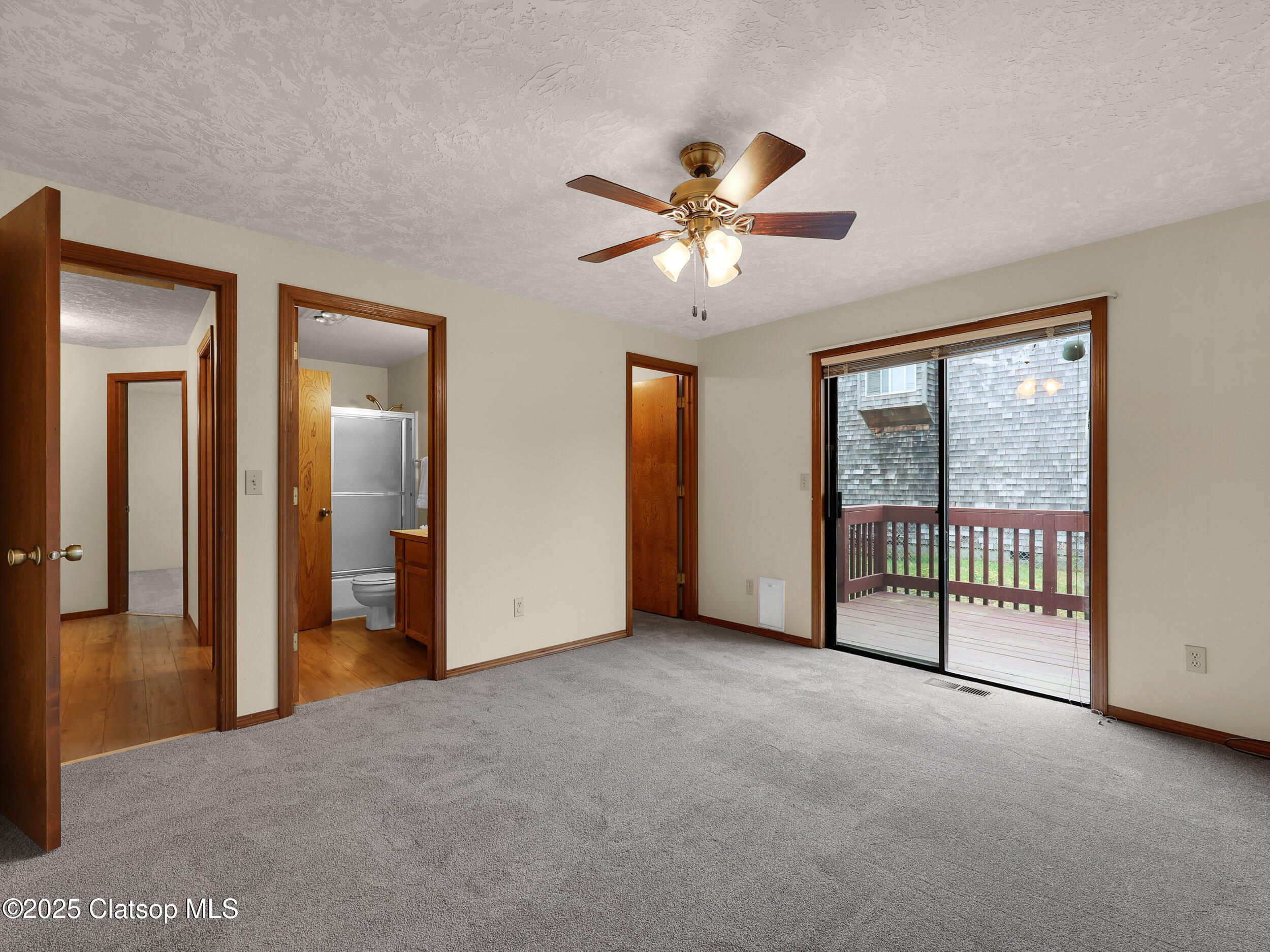 1286 Avenue B Property Photo 13