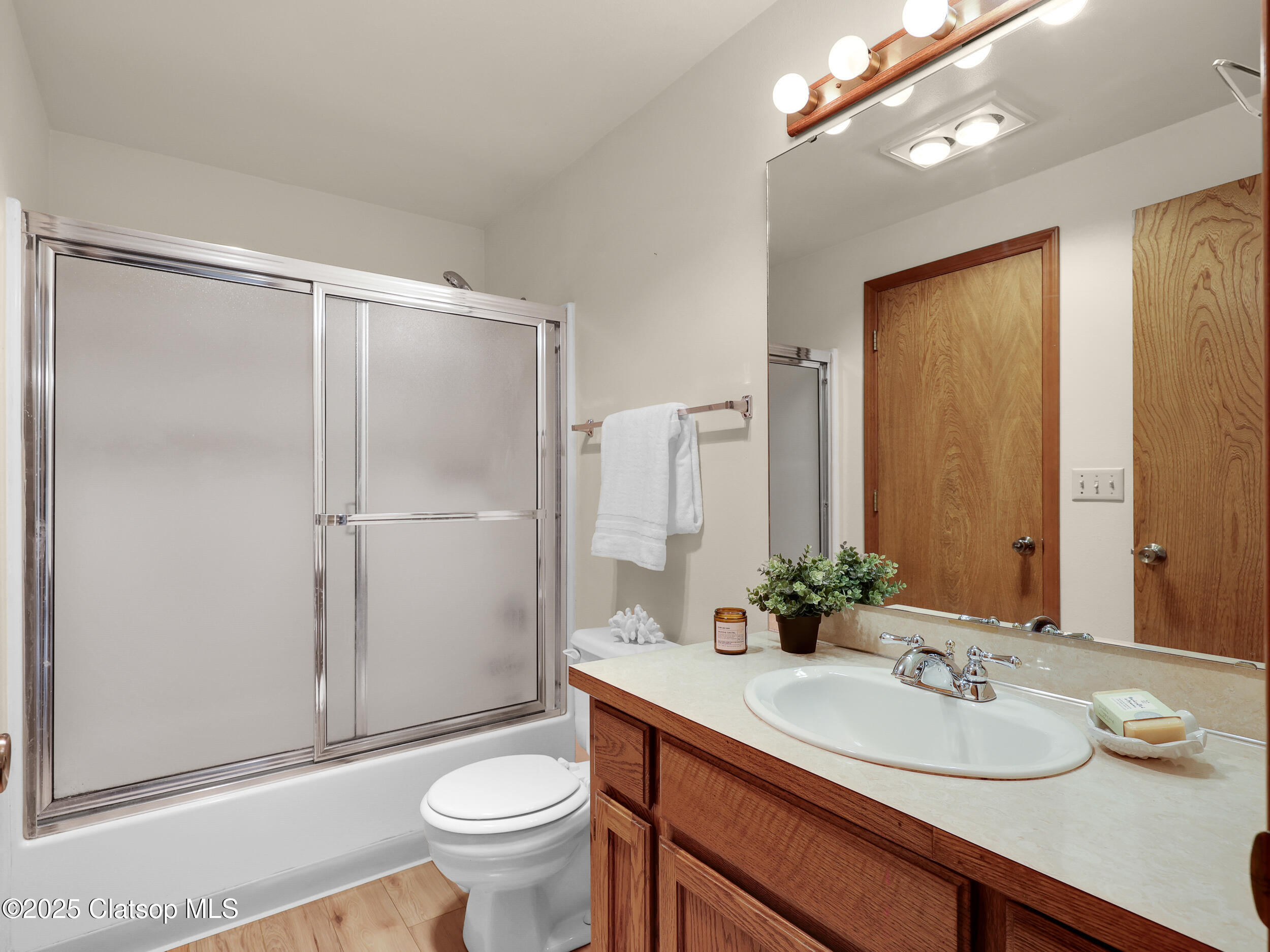 1286 Avenue B Property Photo 16