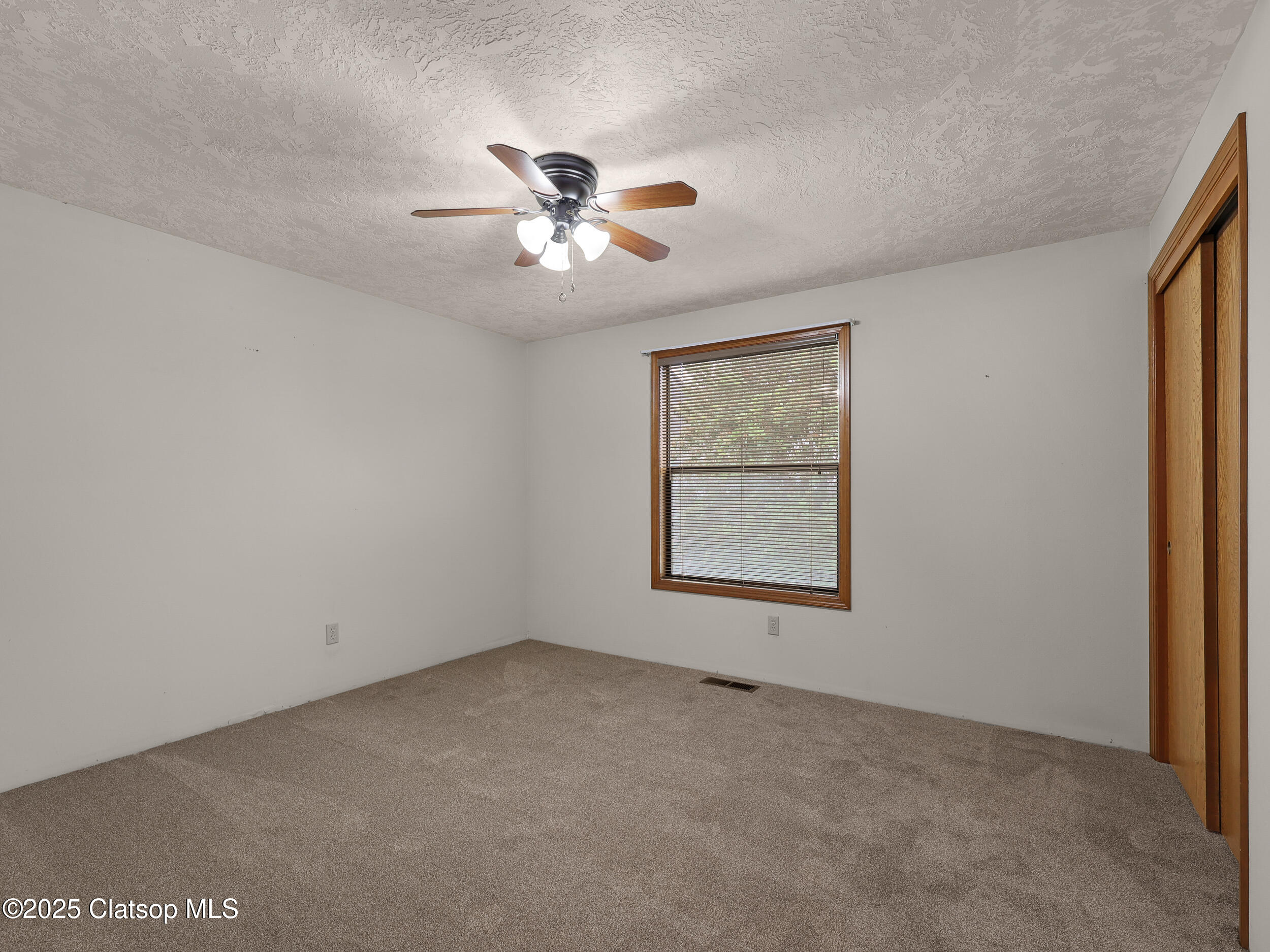 1286 Avenue B Property Photo 17