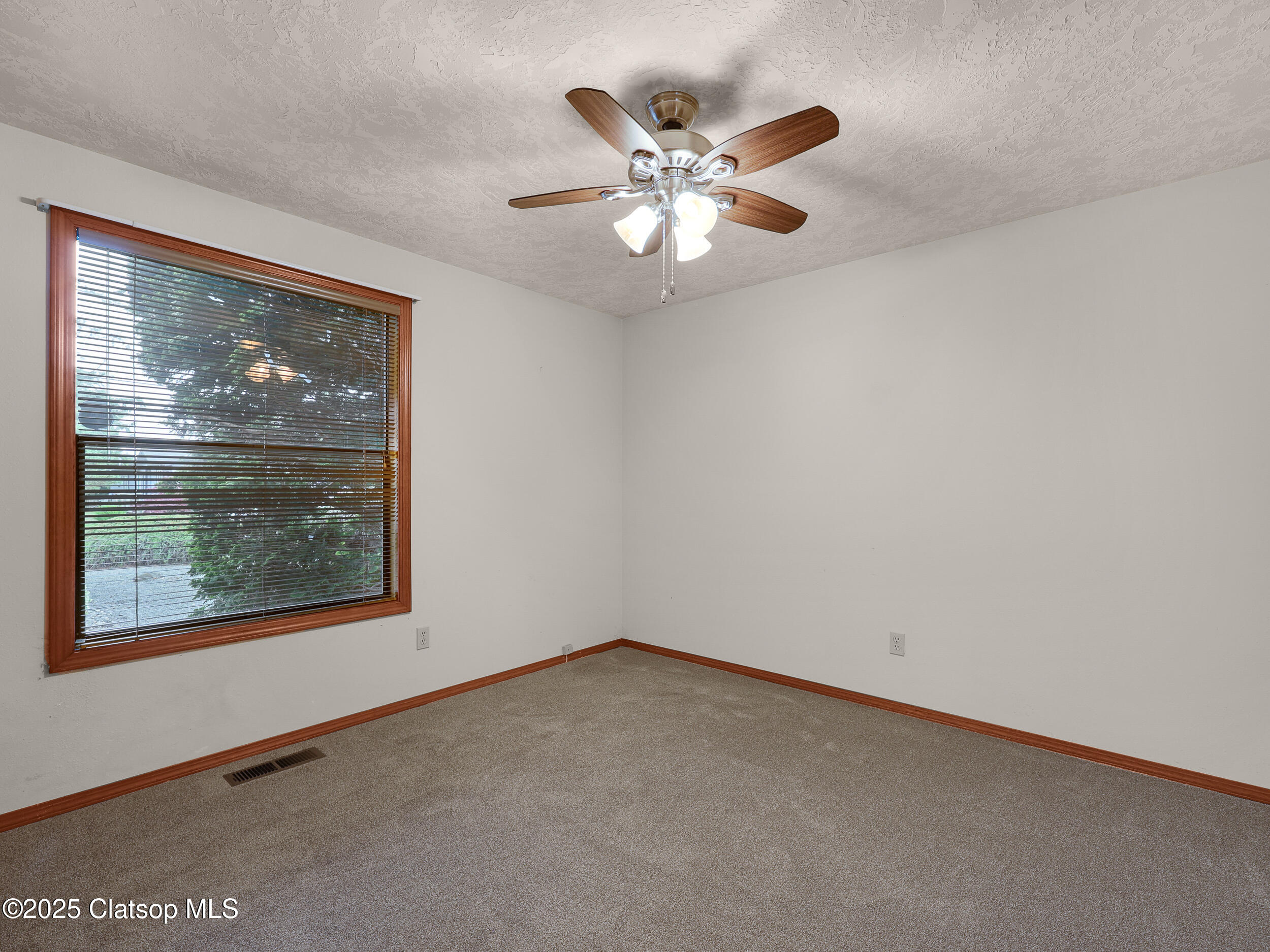 1286 Avenue B Property Photo 19