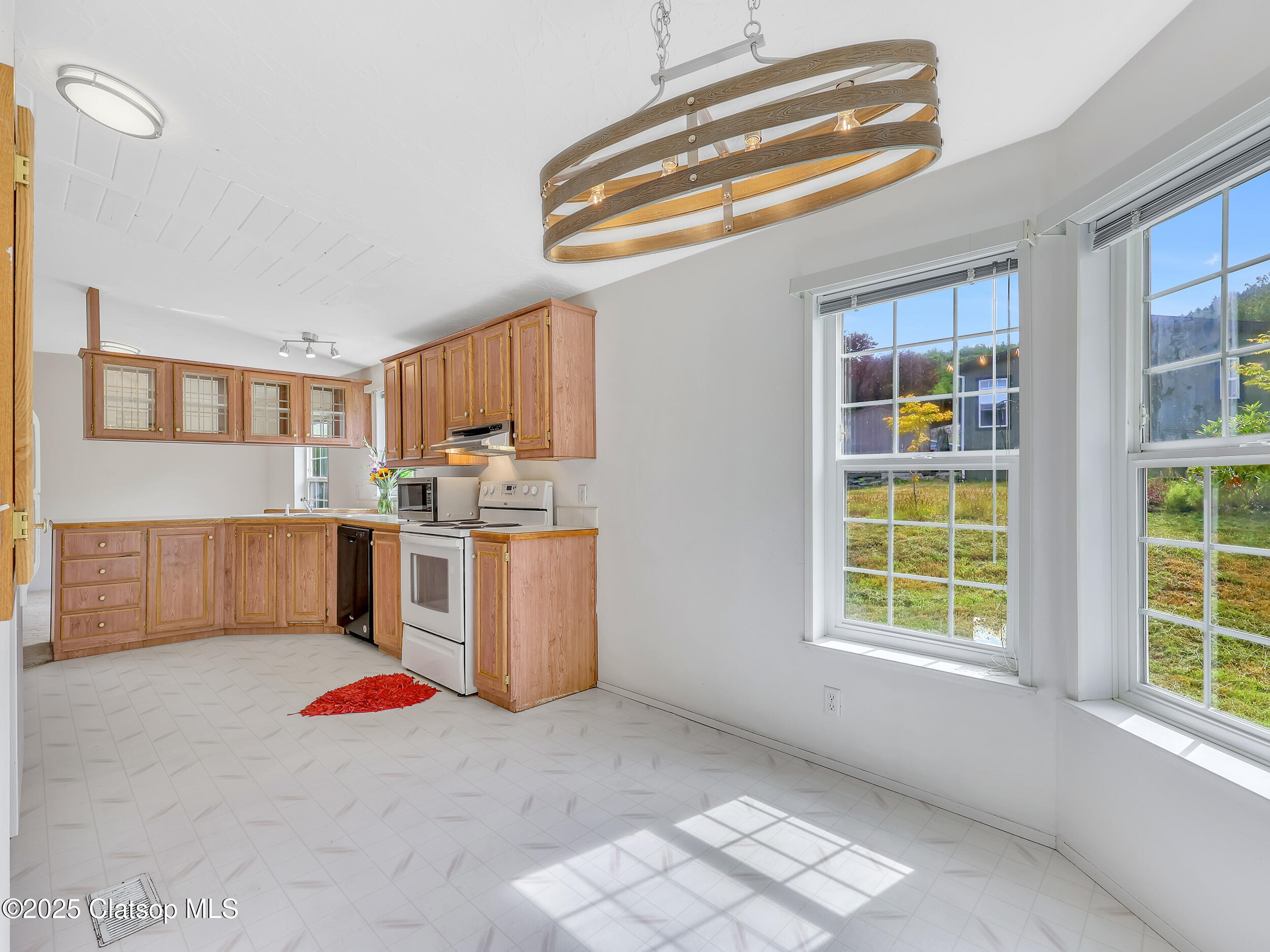 375 Forest Court Property Photo 19