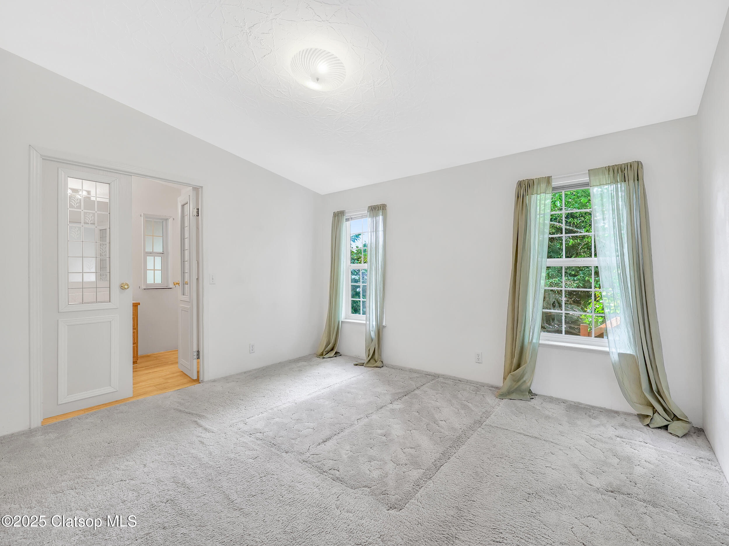 375 Forest Court Property Photo 24