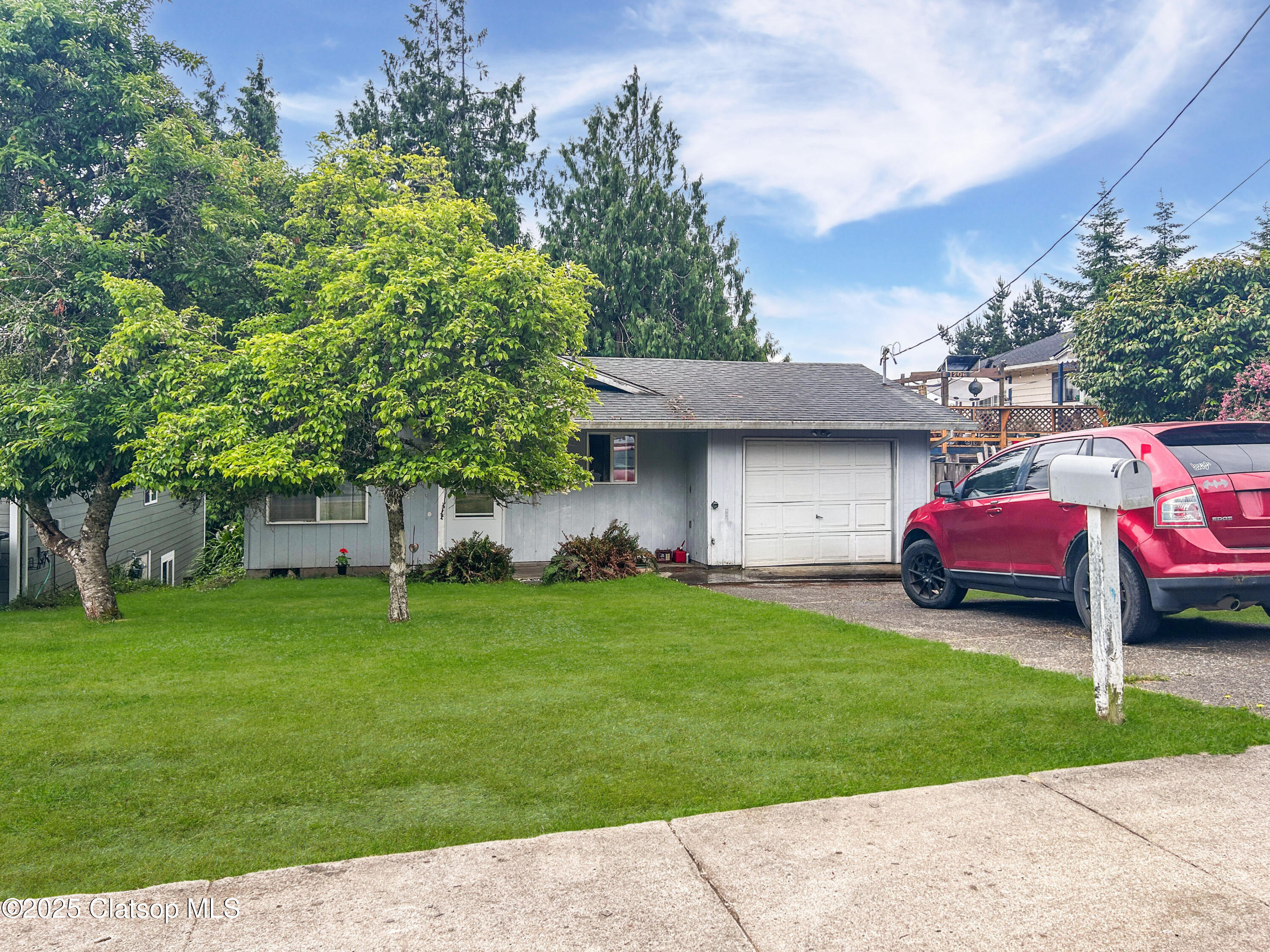 1208 Alameda Avenue Property Photo 1