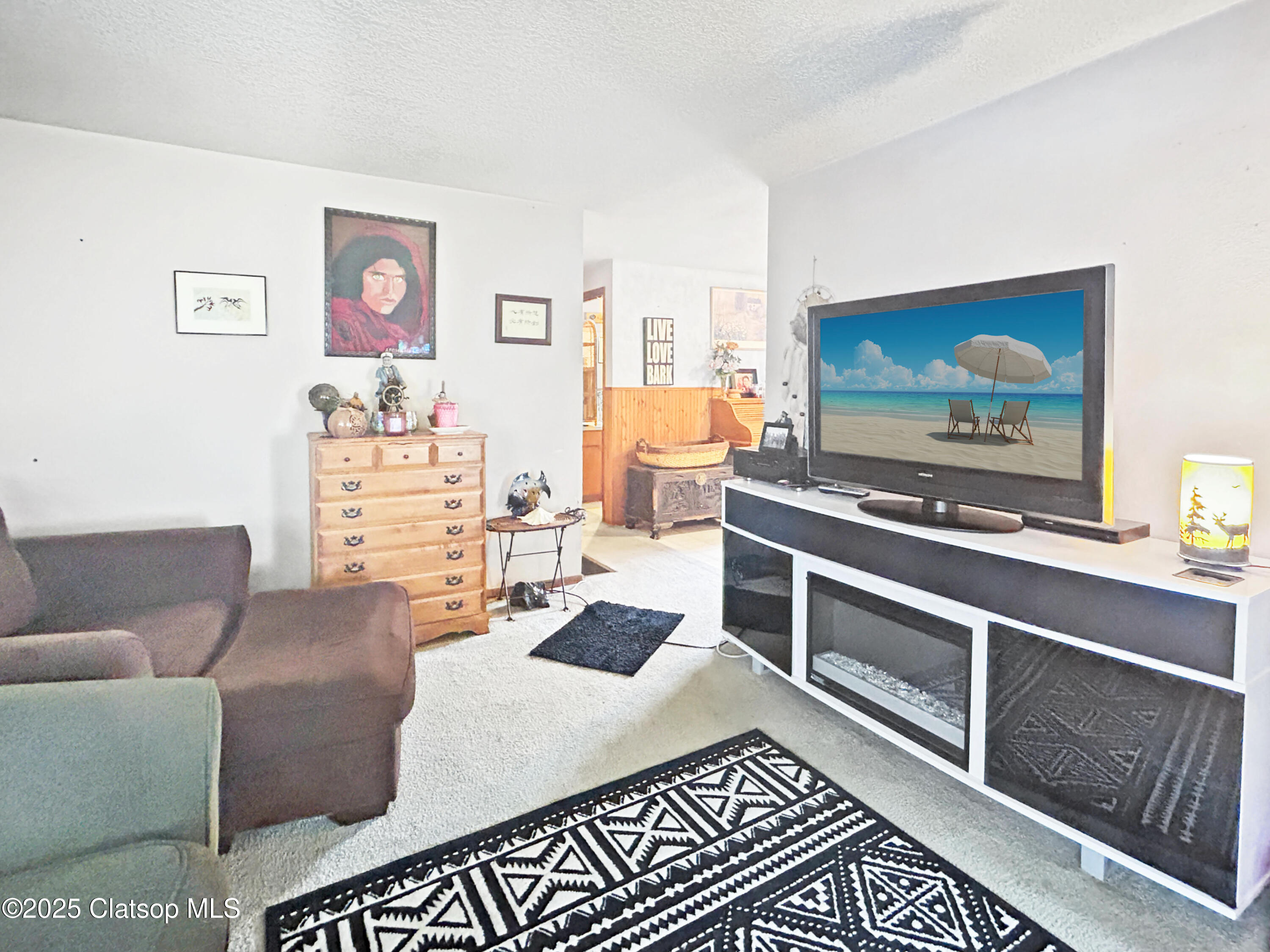 1208 Alameda Avenue Property Photo 3