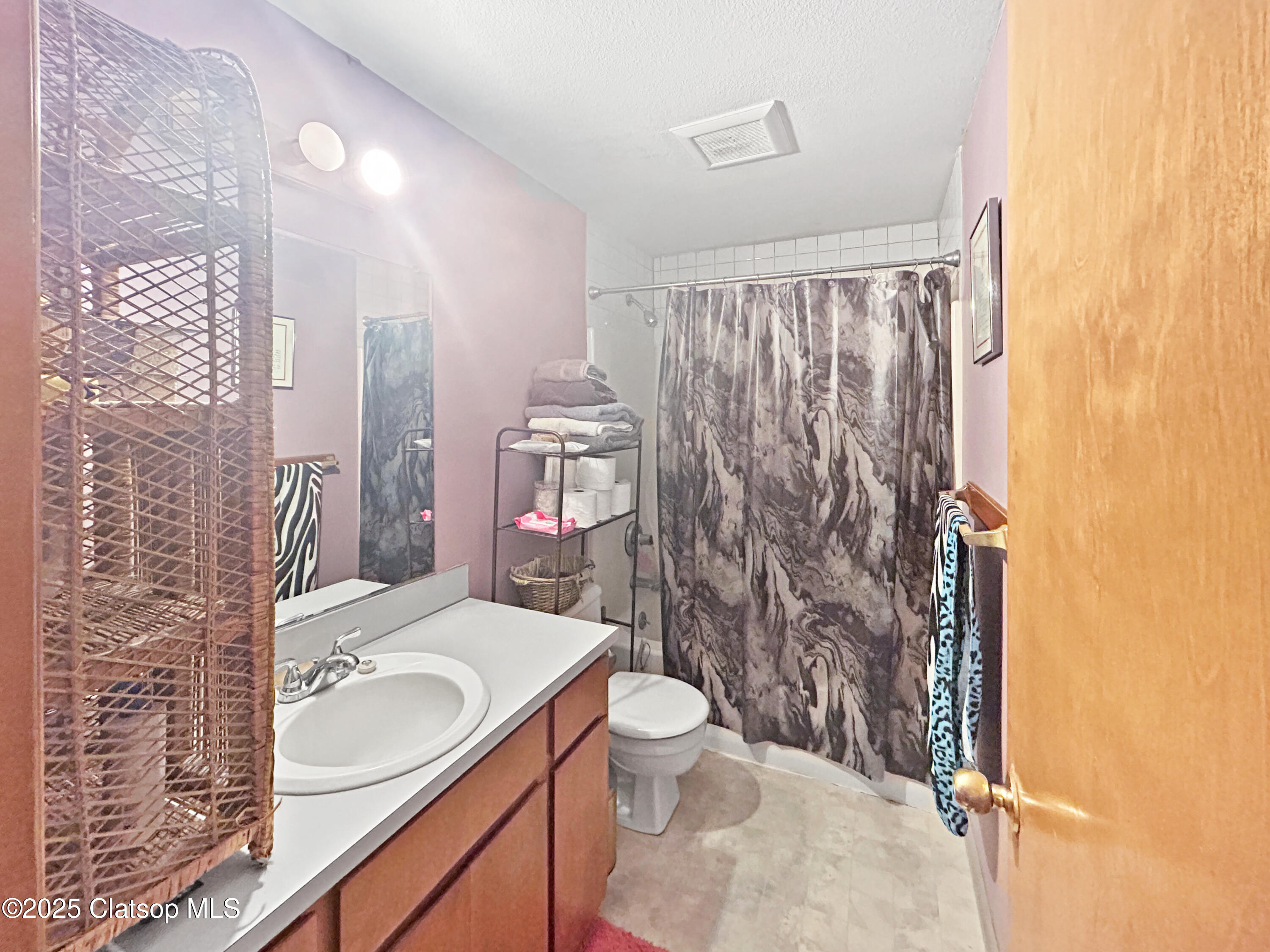1208 Alameda Avenue Property Photo 11