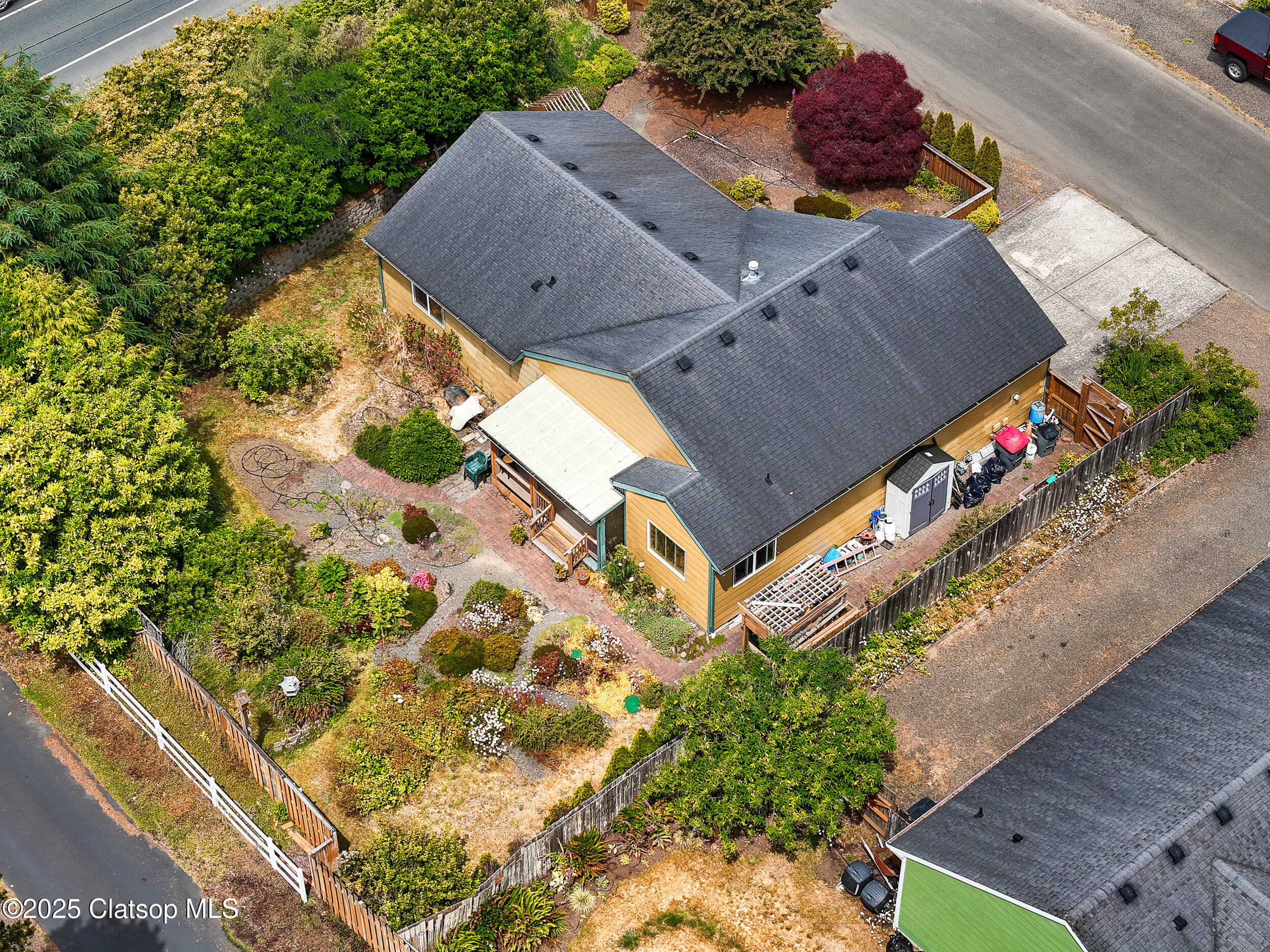 1305 Sandy Ridge Road Property Photo 4