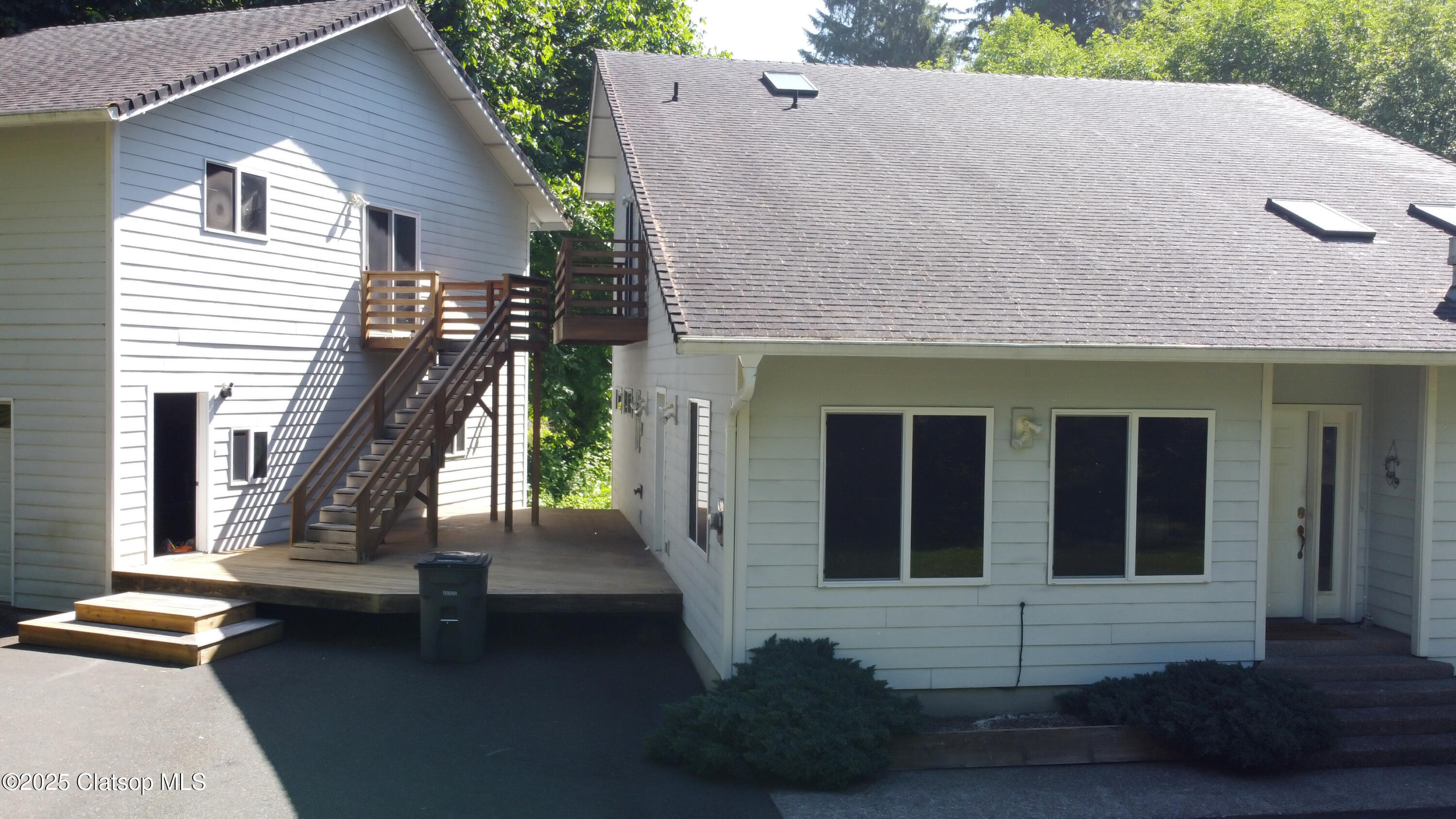 36454 Hwy 26 Property Photo 2