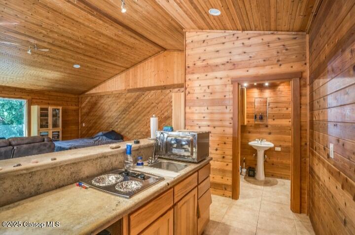 36454 Hwy 26 Property Photo 21