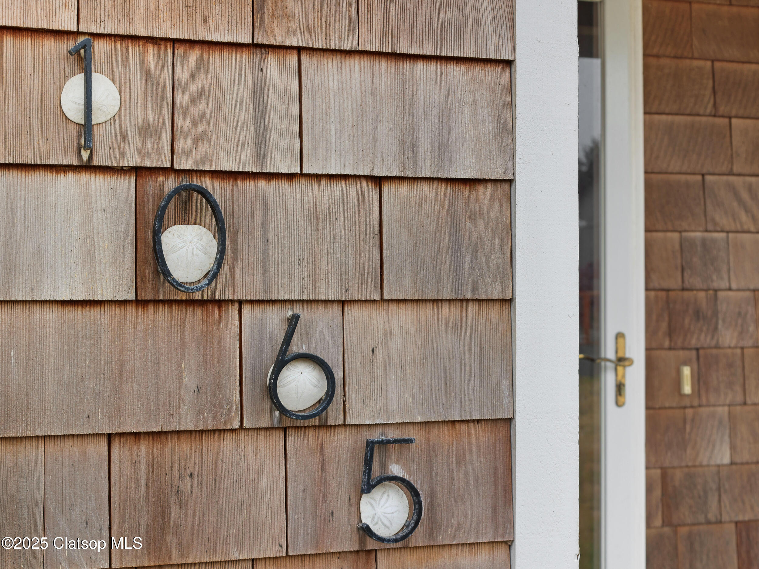 1065 Picture Place Property Photo 2