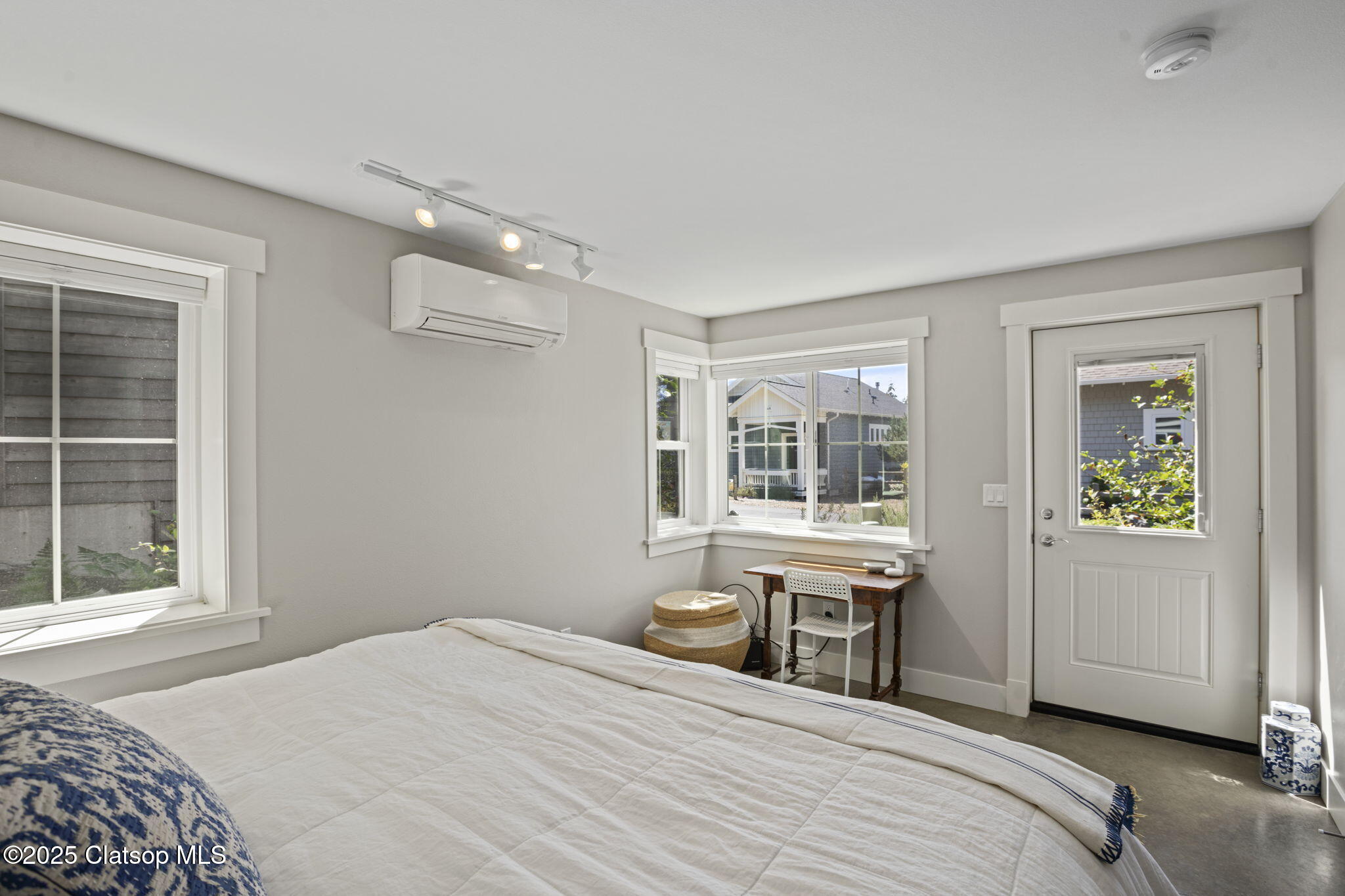364 Jackson Way Property Photo 18