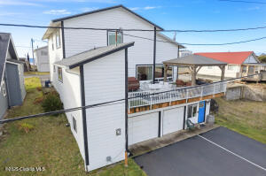 342 Pacific Street Property Photo 5