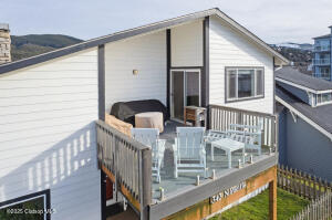 342 Pacific Street Property Photo 8