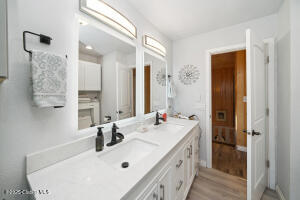 342 Pacific Street Property Photo 43