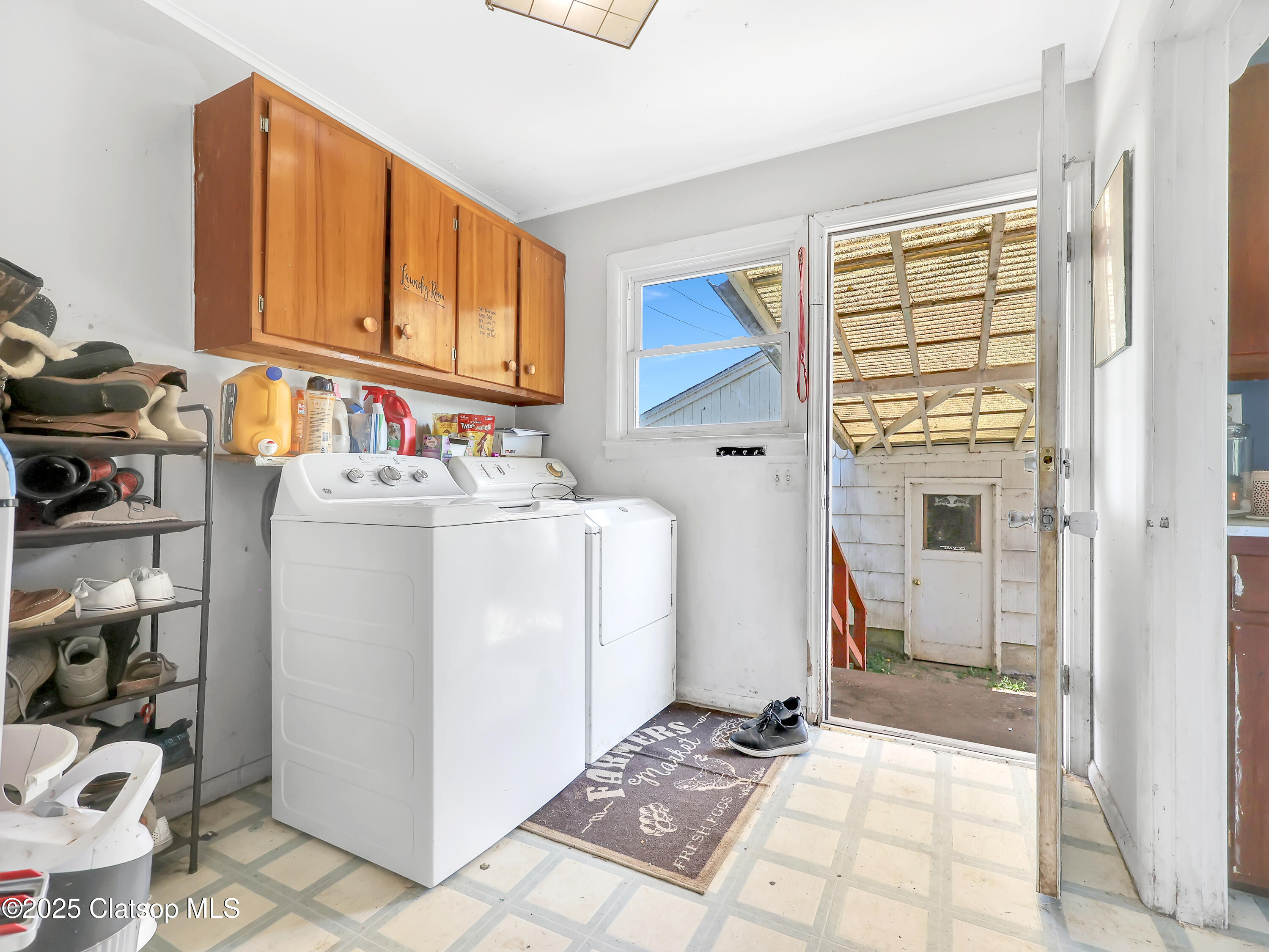 43018 Hillcrest Loop Property Photo 14