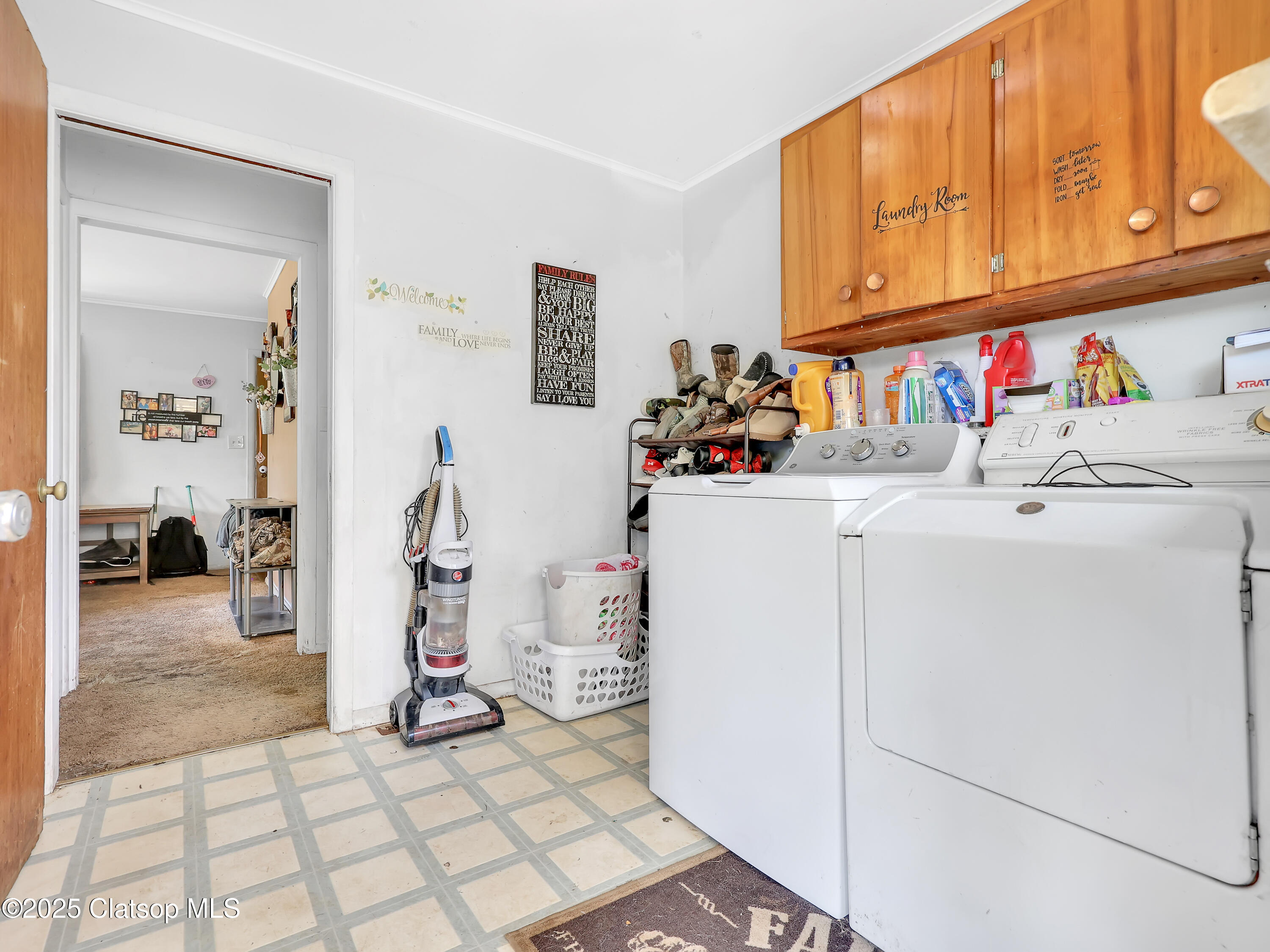 43018 Hillcrest Loop Property Photo 15