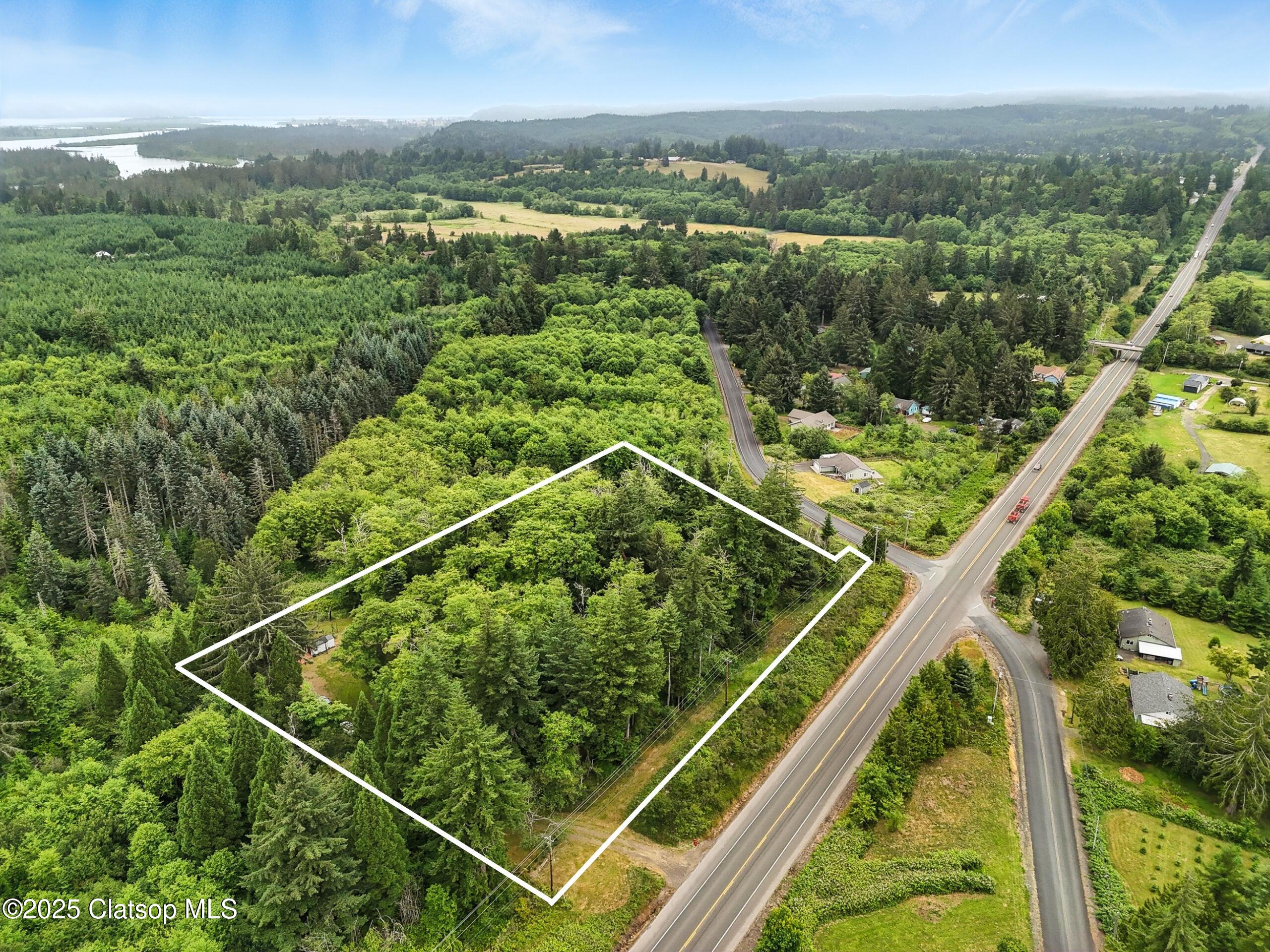 42729 Hwy 30 Property Photo 1