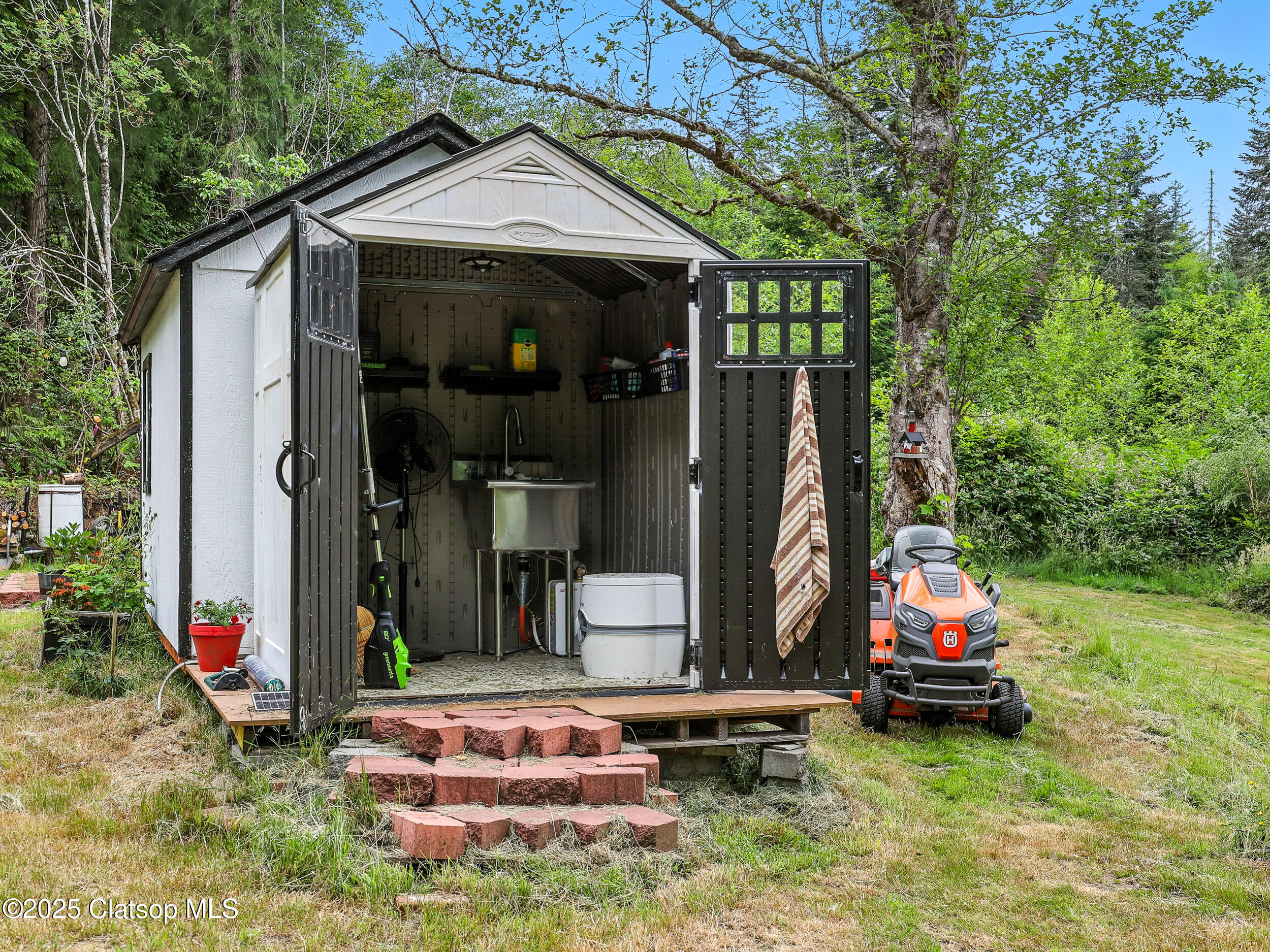 42729 Hwy 30 Property Photo 18
