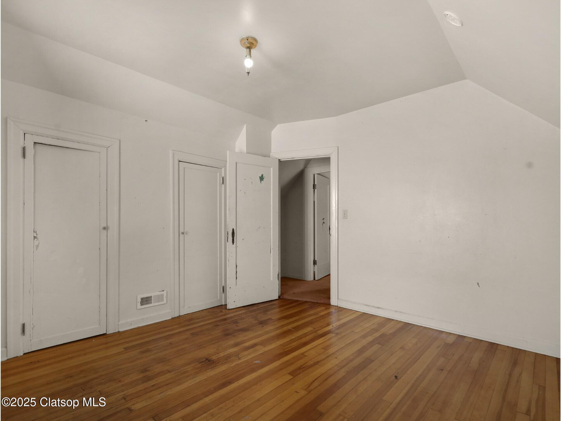 3168 Harrison Avenue Property Photo 21