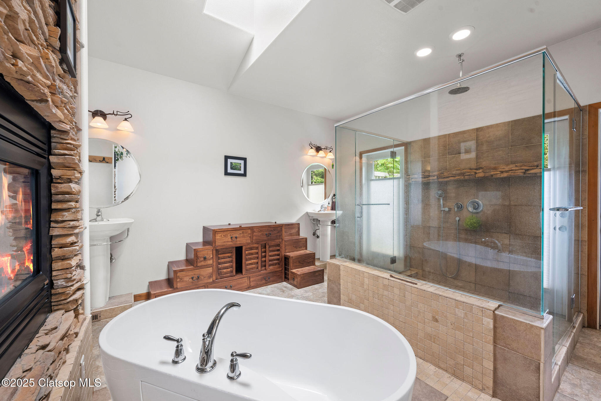 2499 Pine Ridge Drive Property Photo 23