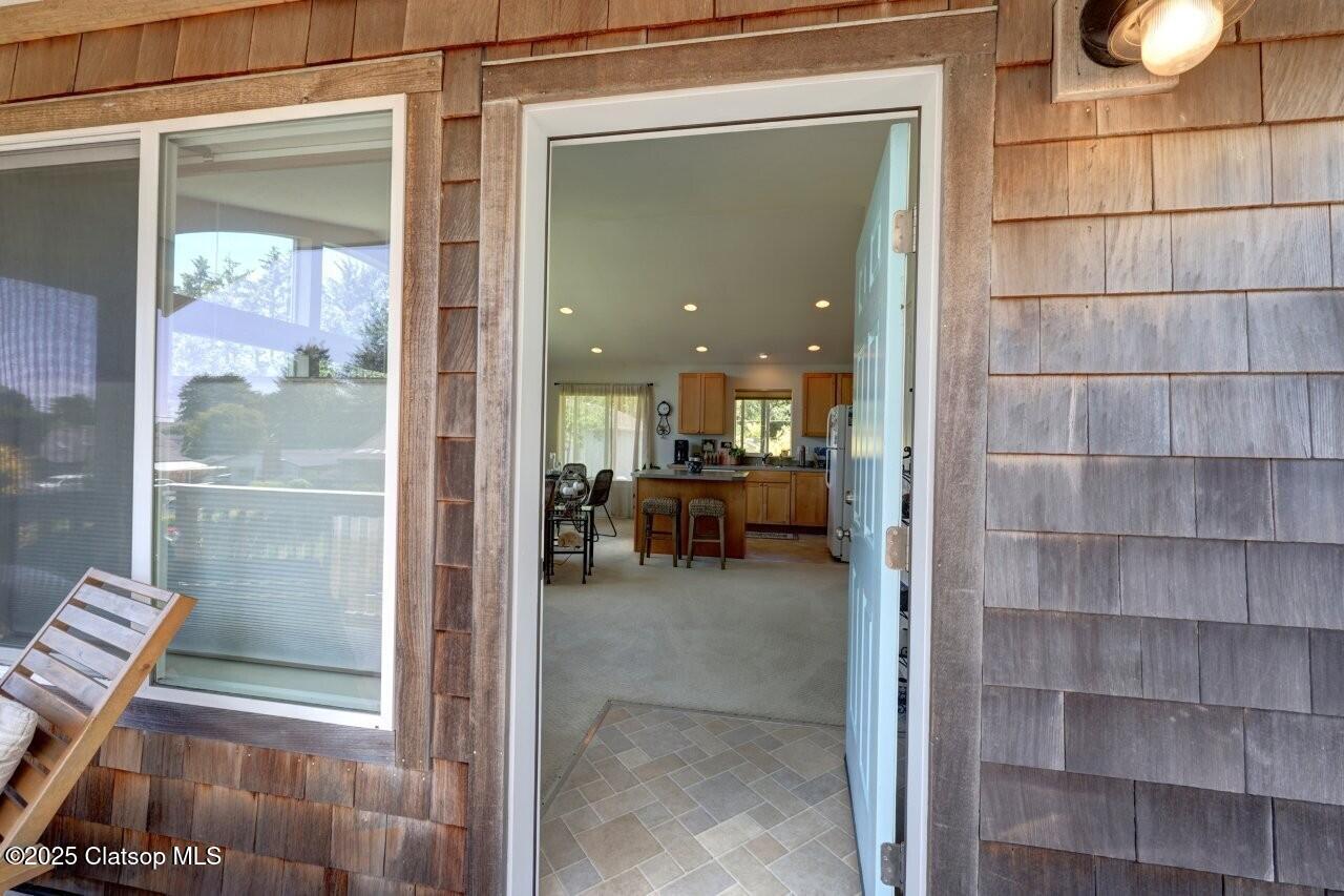 296 E Jackson Street Property Photo 27