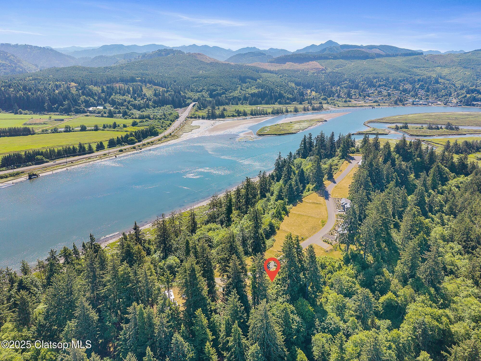 Nehalem Point Drive Property Photo 3