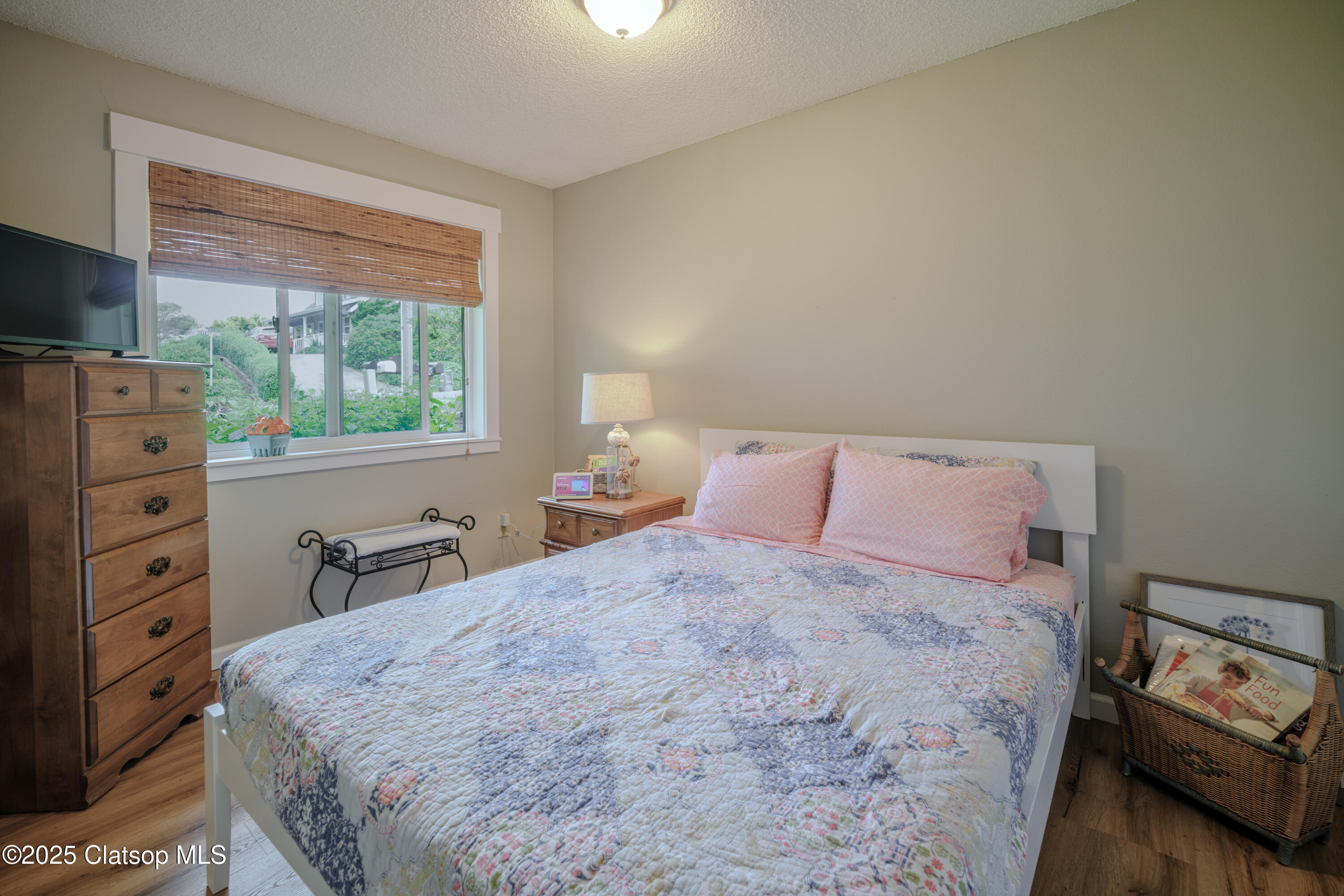 2087 Fernwood Street Property Photo 12