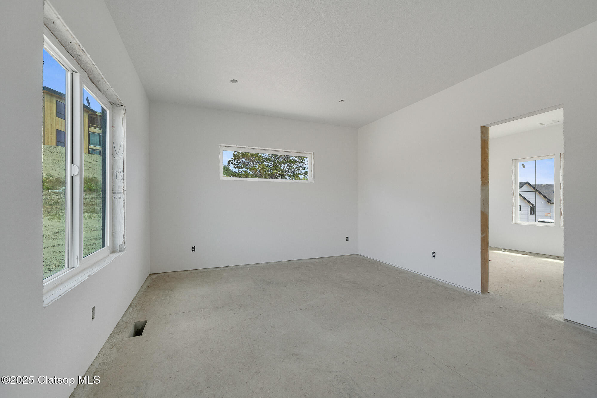 483 Meadows Drive Property Photo 5