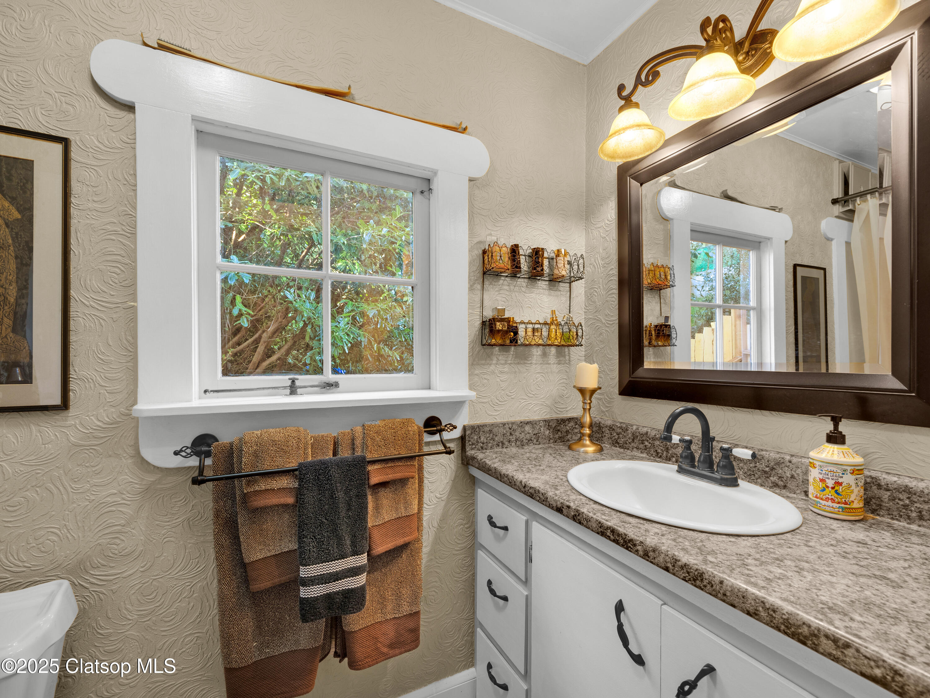 143 Washington Street Property Photo 12
