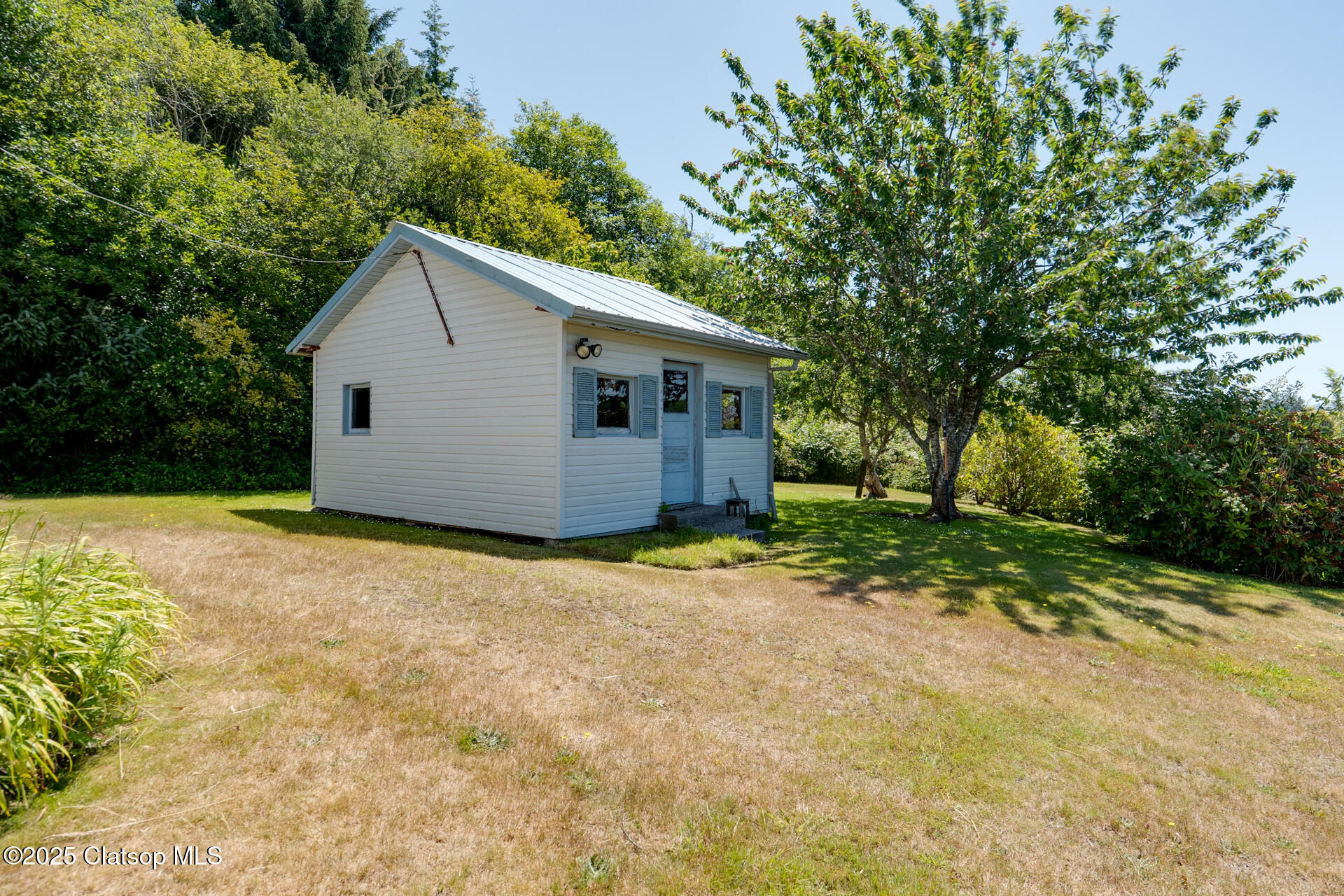 90609 Lewis & Clark Road Property Photo 9