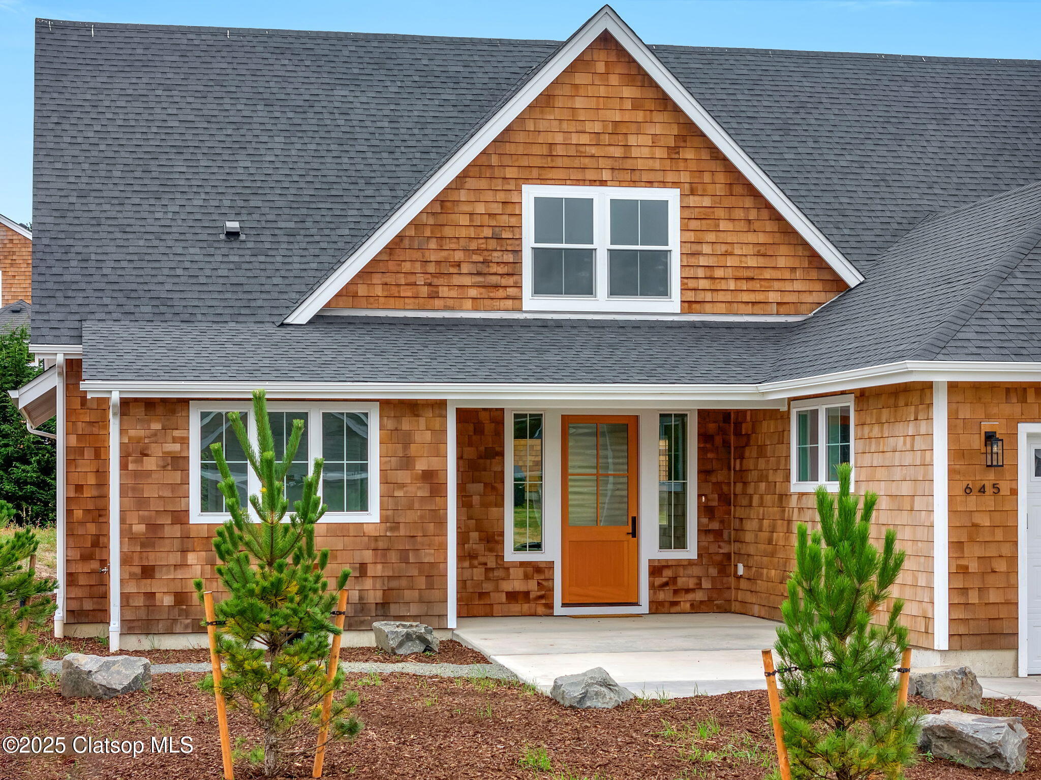 645 Meadow Lane Property Photo 5