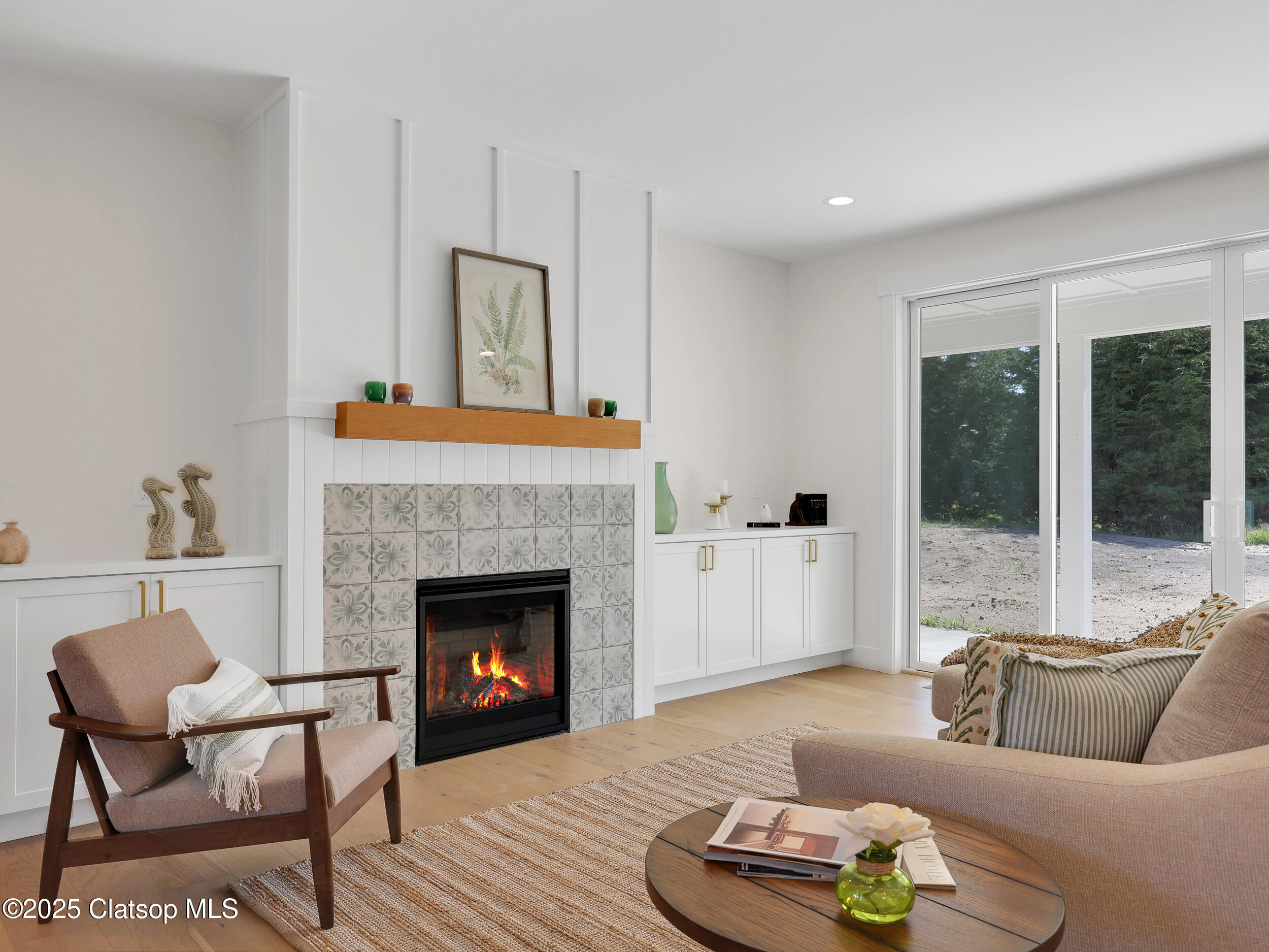 645 Meadow Lane Property Photo 8