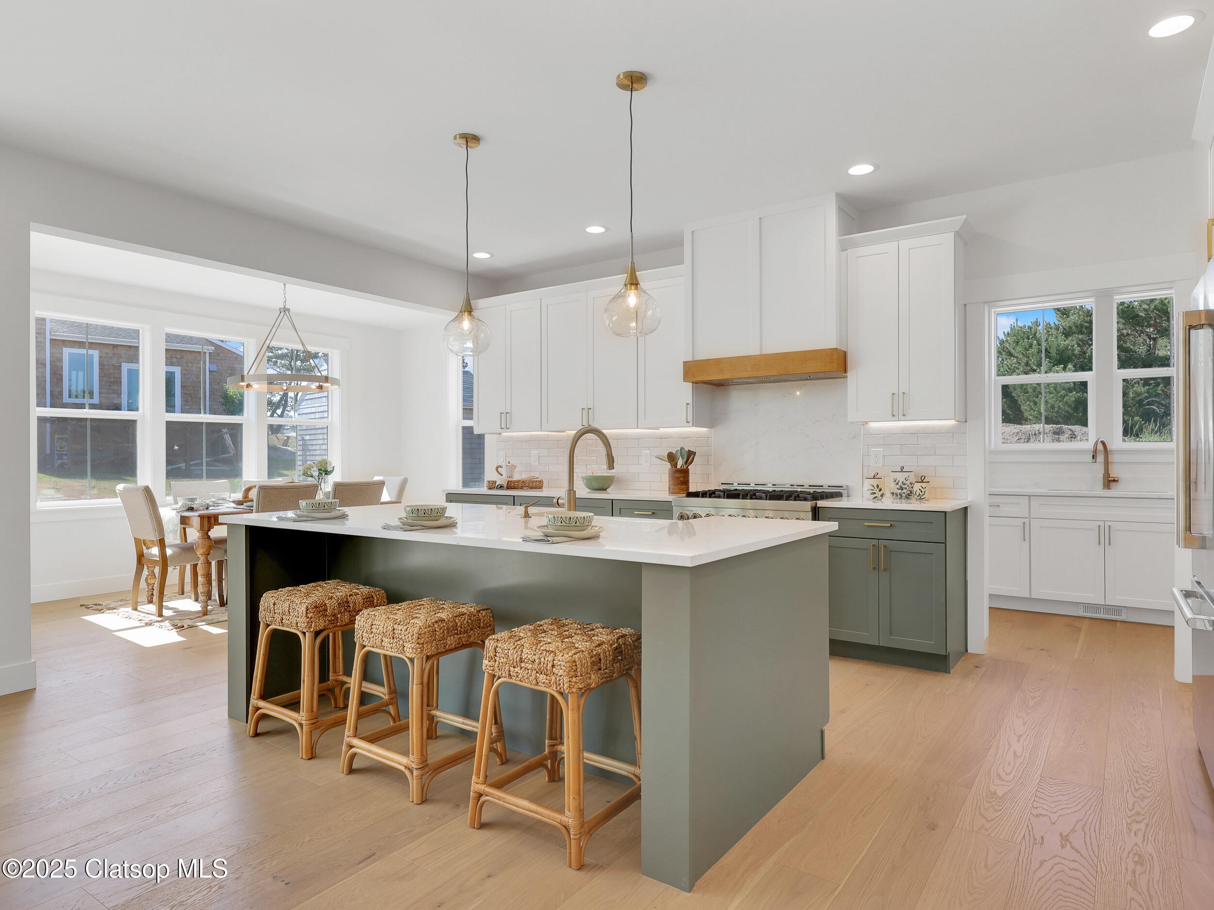 645 Meadow Lane Property Photo 11