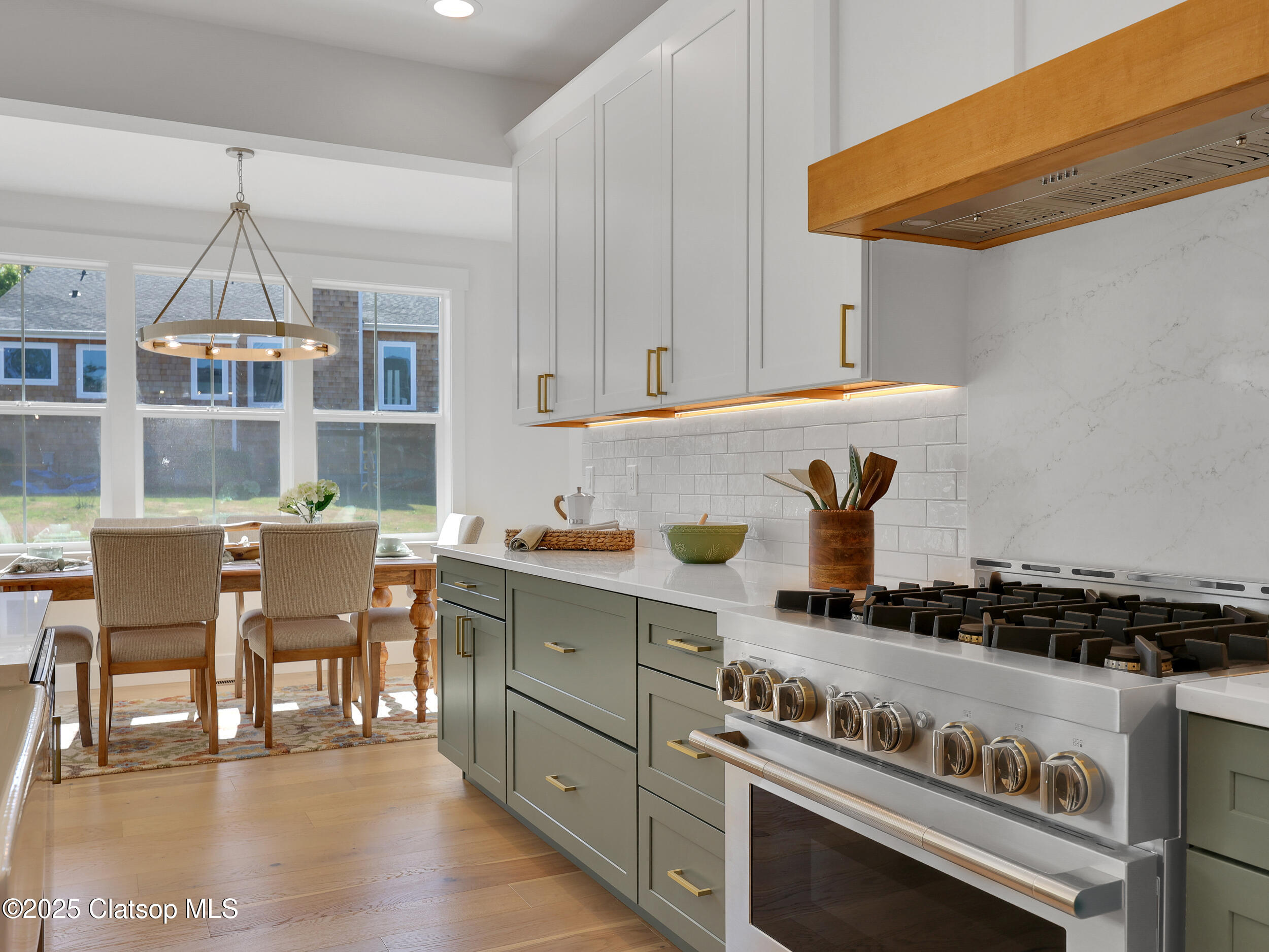 645 Meadow Lane Property Photo 13