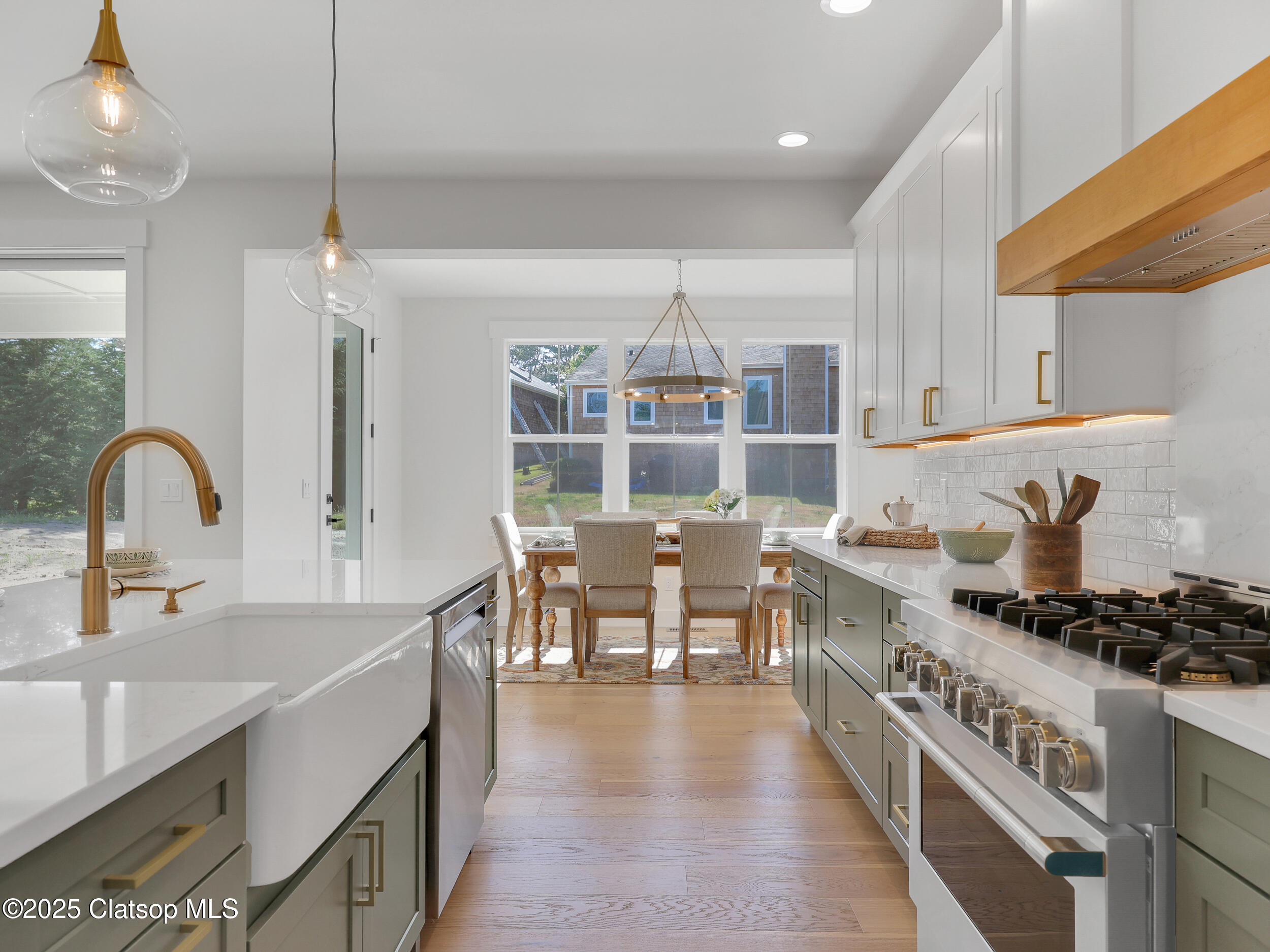 645 Meadow Lane Property Photo 14