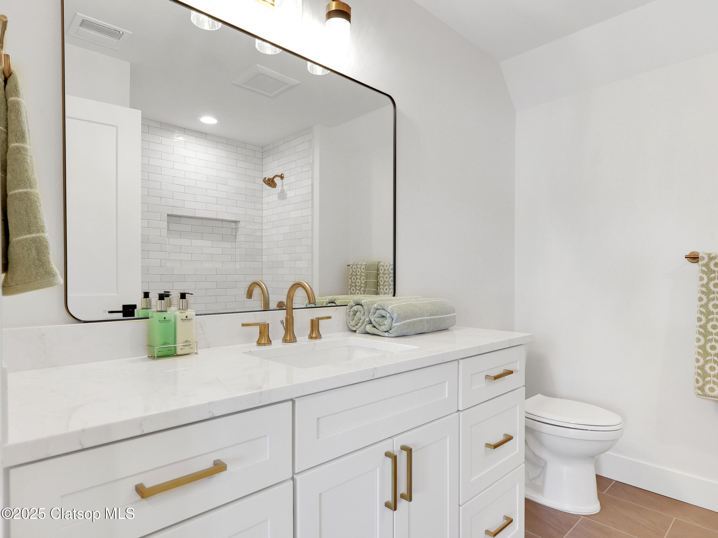 645 Meadow Lane Property Photo 41