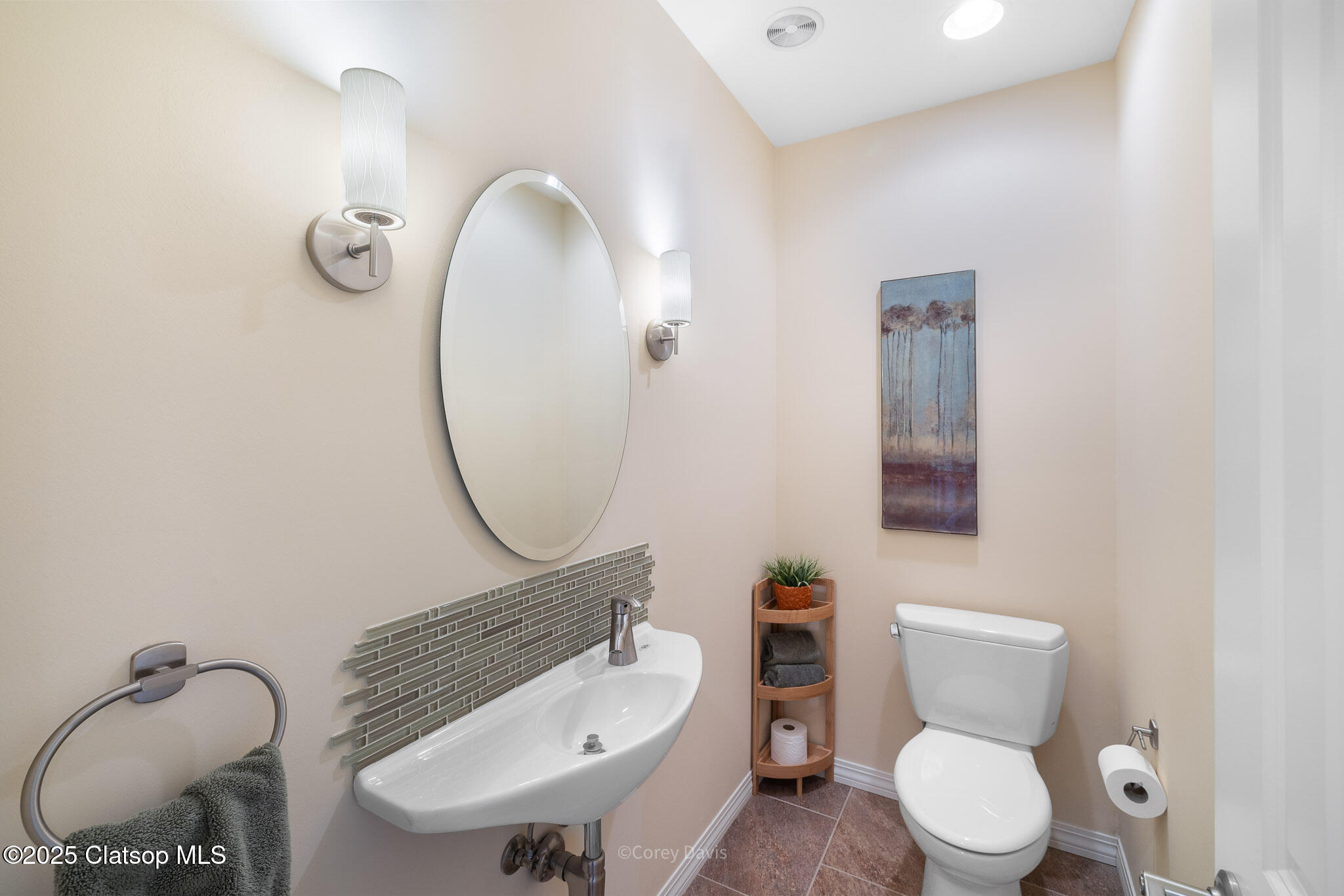 562 1st Street Property Photo 16