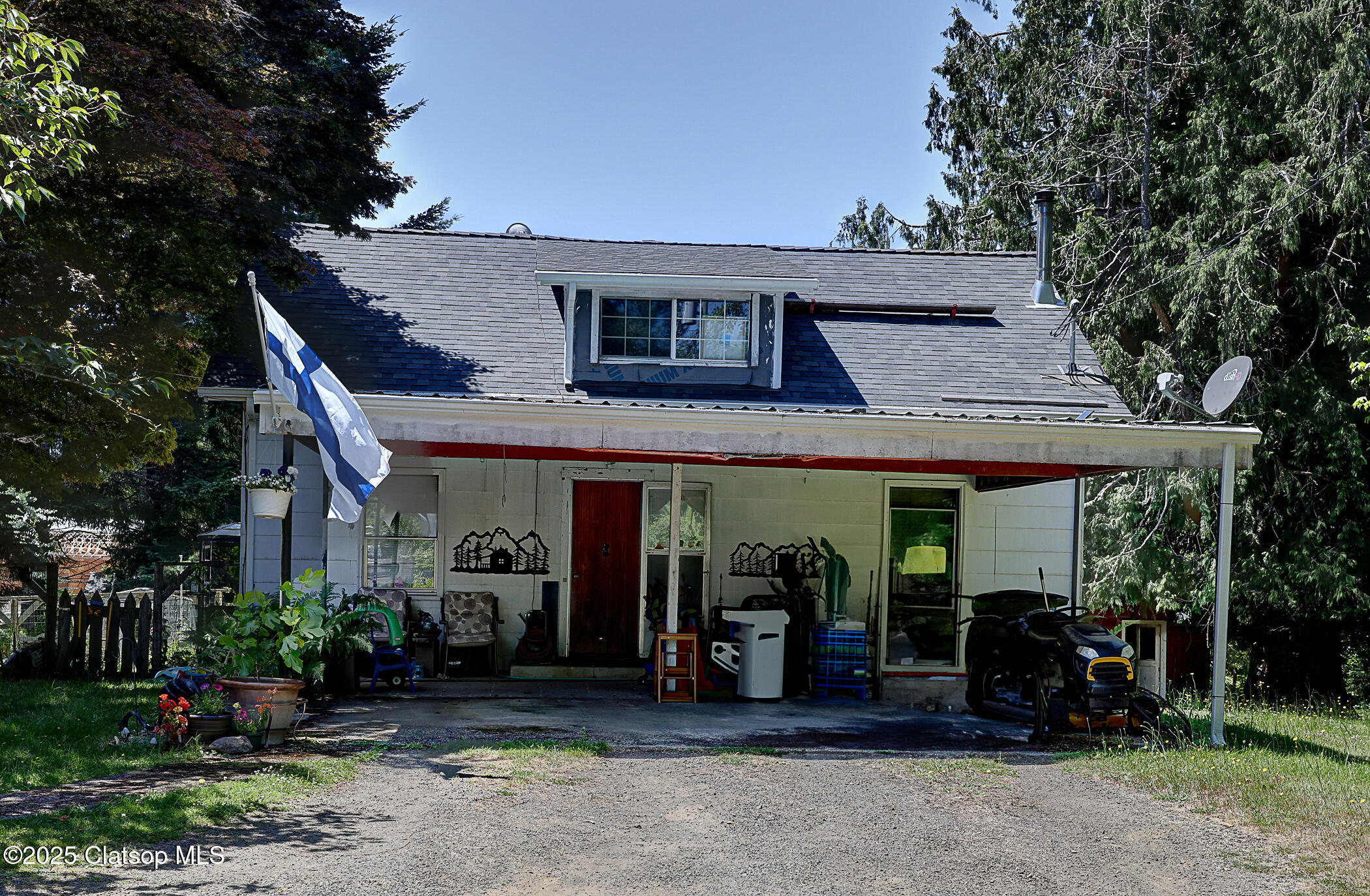 40677 Old Hwy 30 Property Photo 1