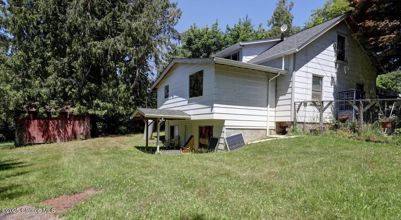 40677 Old Hwy 30 Property Photo 2
