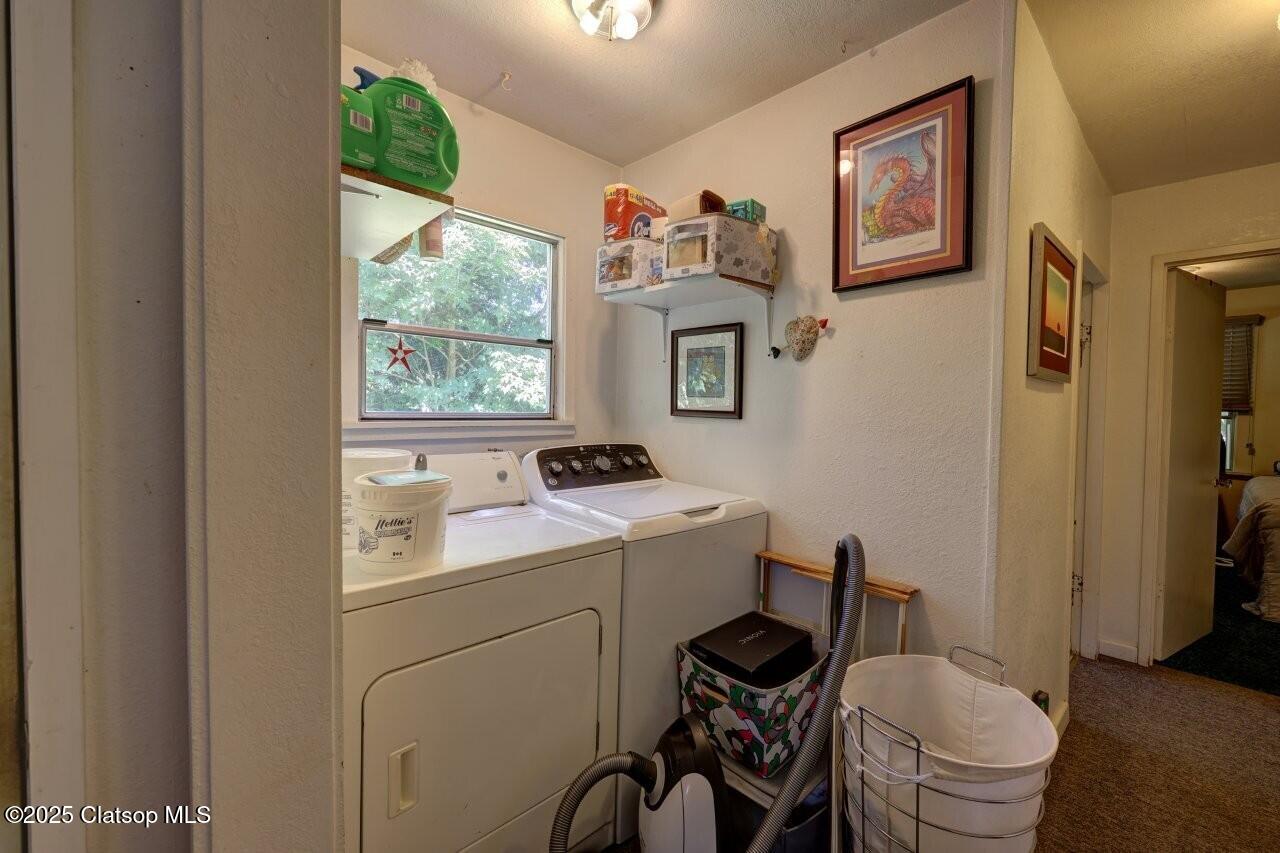 40677 Old Hwy 30 Property Photo 11