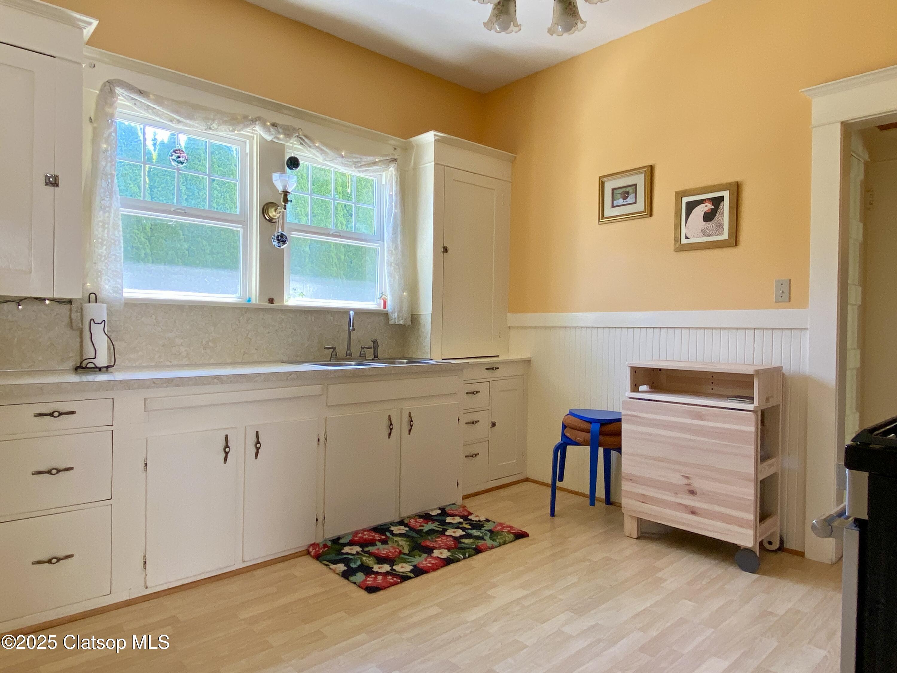 3586 Irving Avenue Property Photo 21