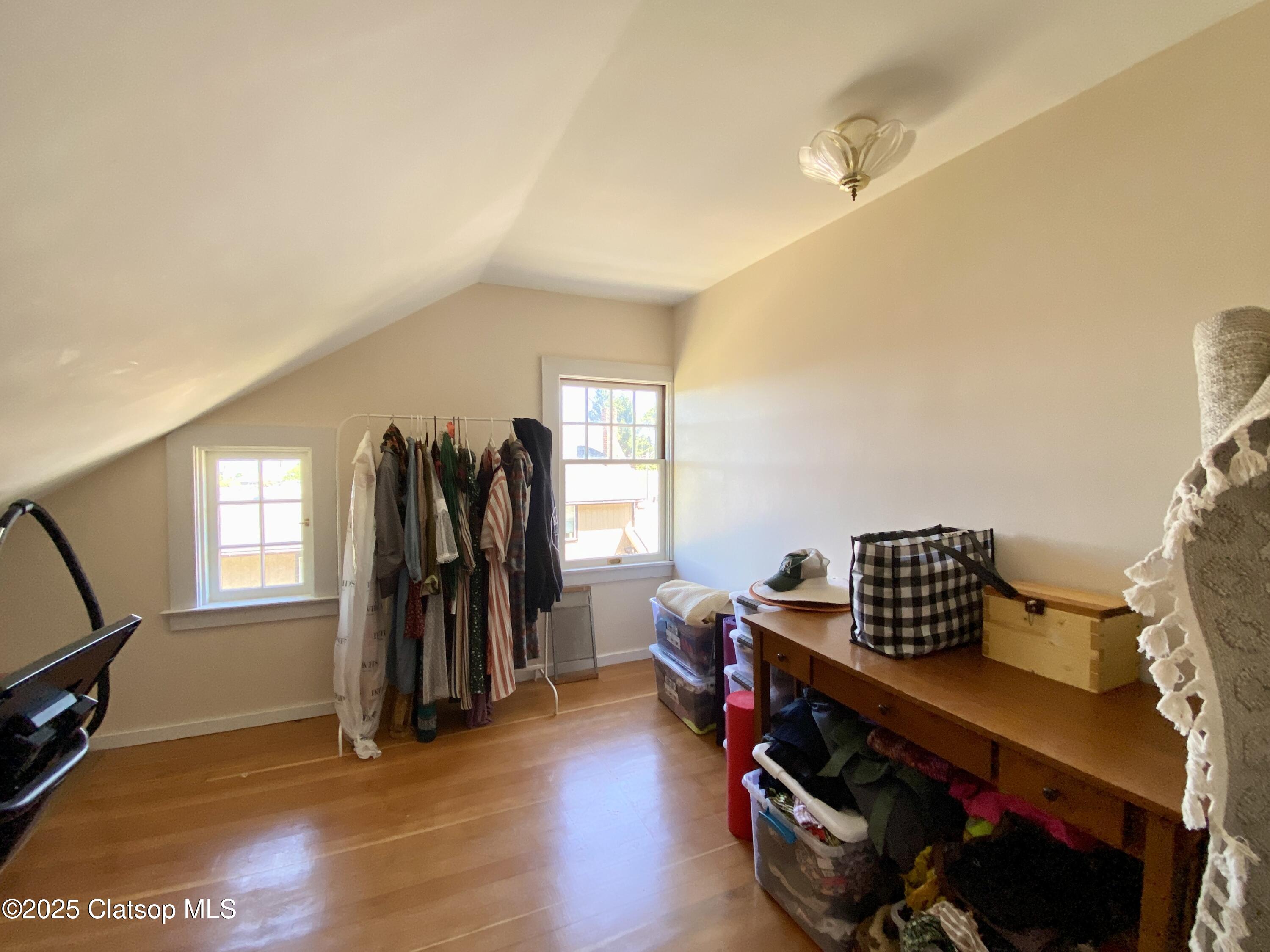 3586 Irving Avenue Property Photo 39