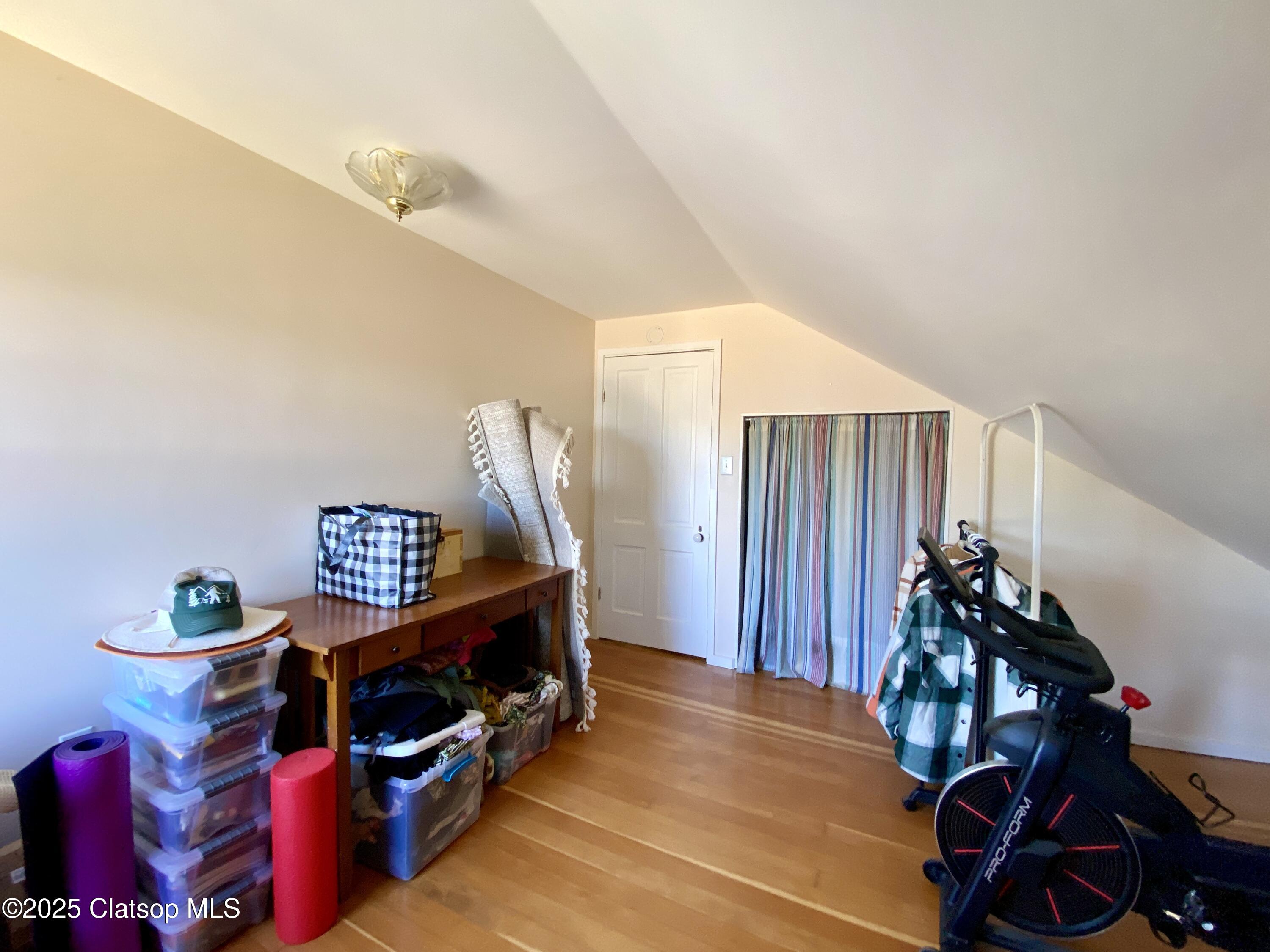 3586 Irving Avenue Property Photo 40