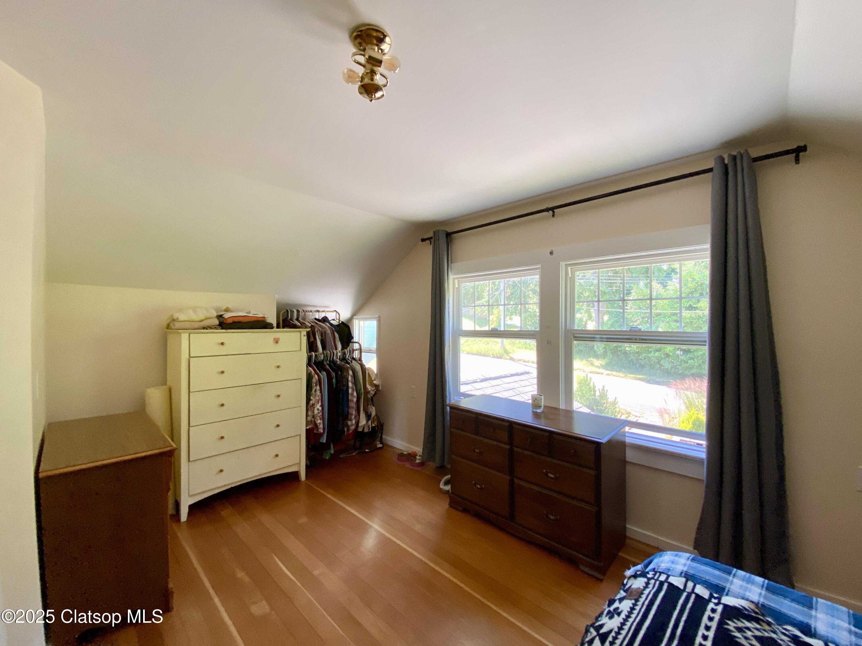 3586 Irving Avenue Property Photo 45