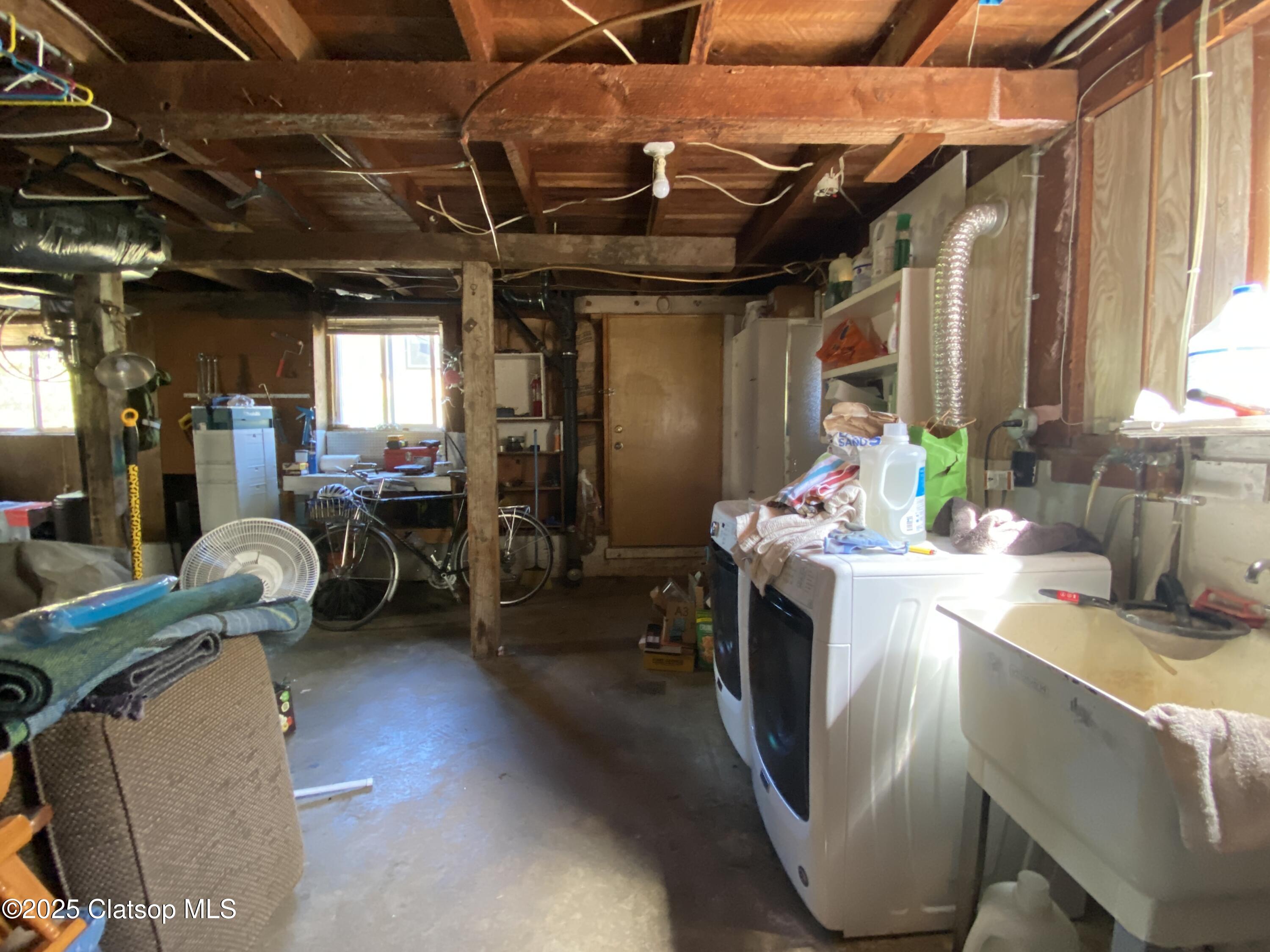 3586 Irving Avenue Property Photo 46