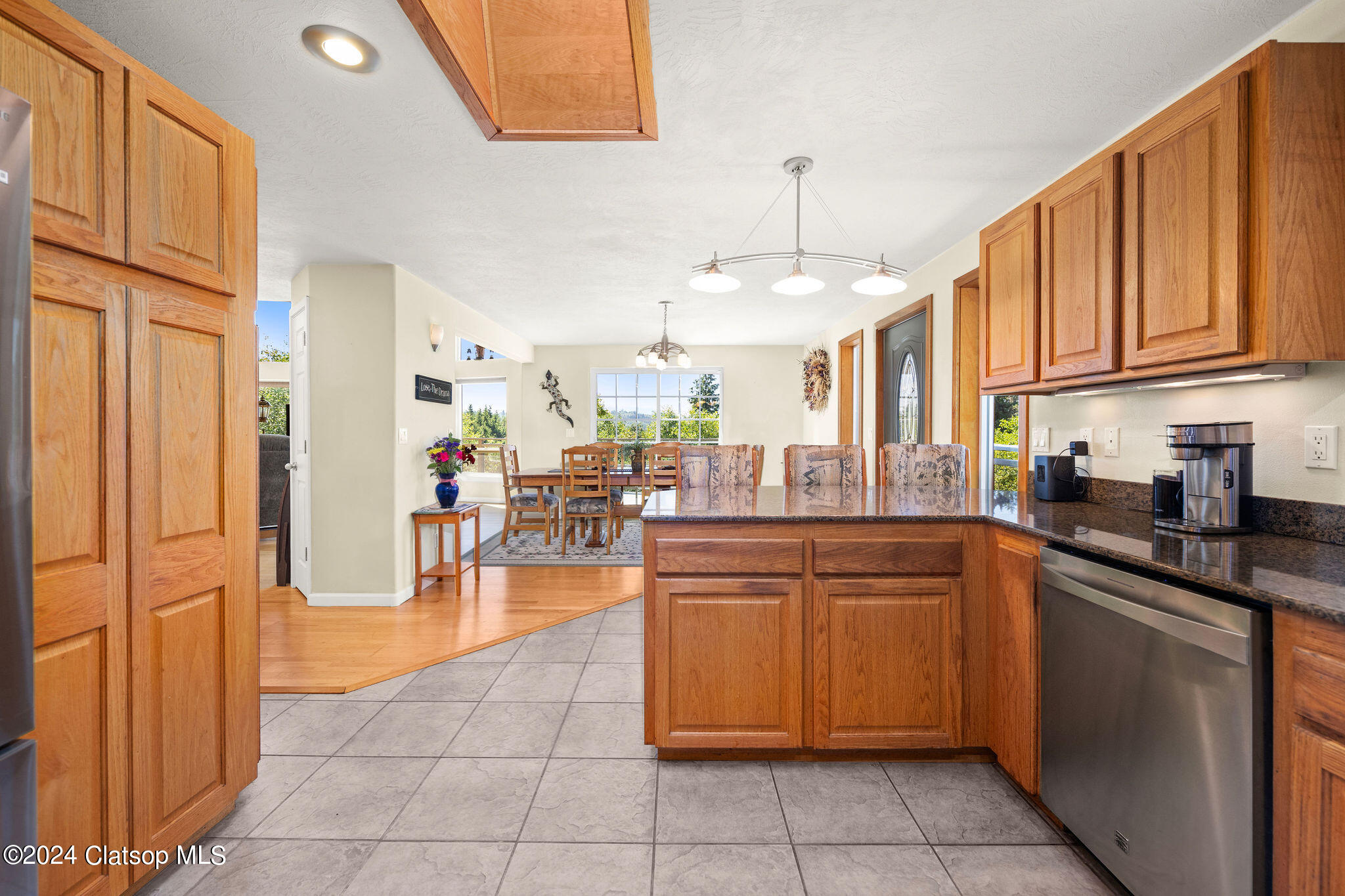 37285 Towhee Drive Property Photo 5