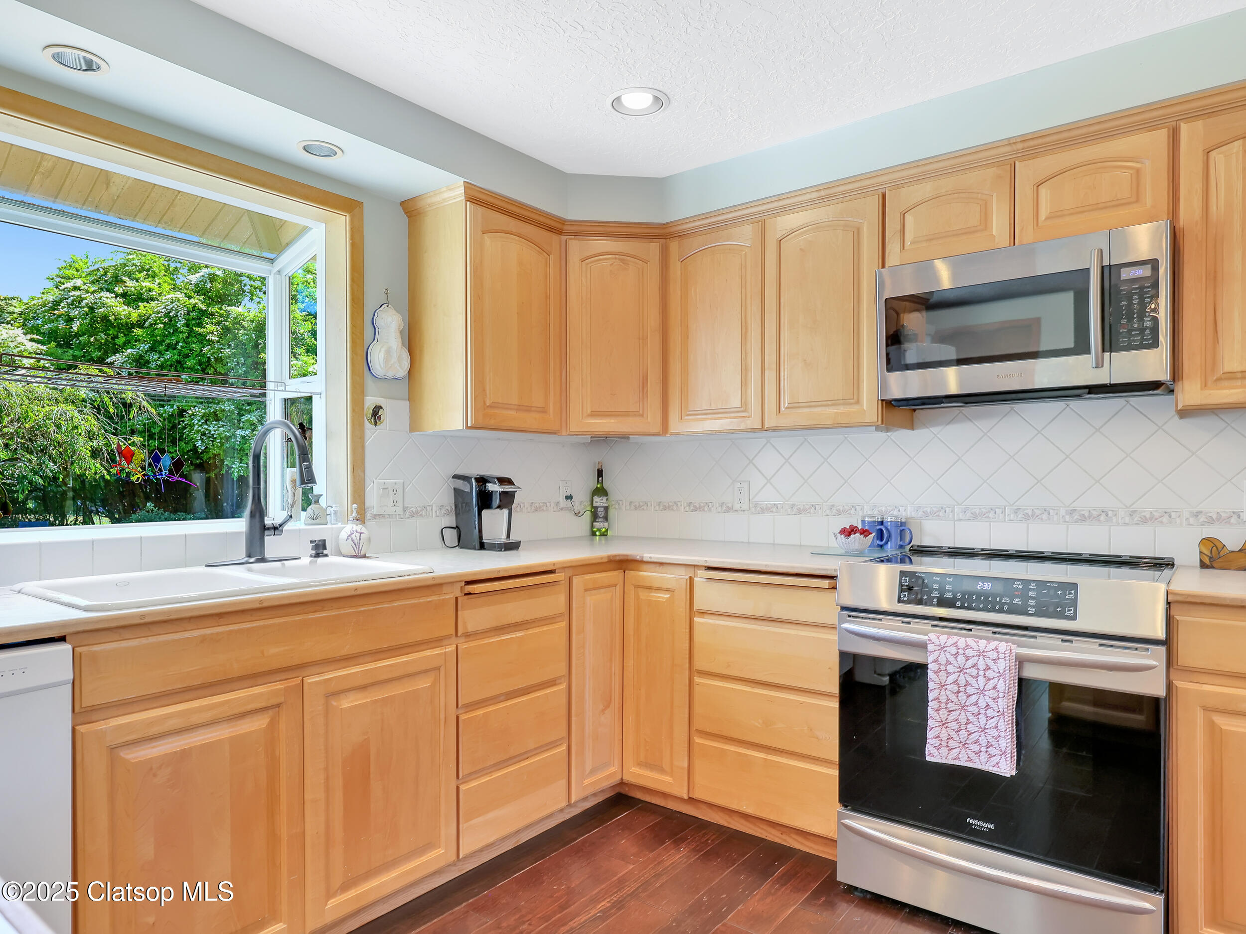 40116 Riverview Terrace Lane Property Photo 6
